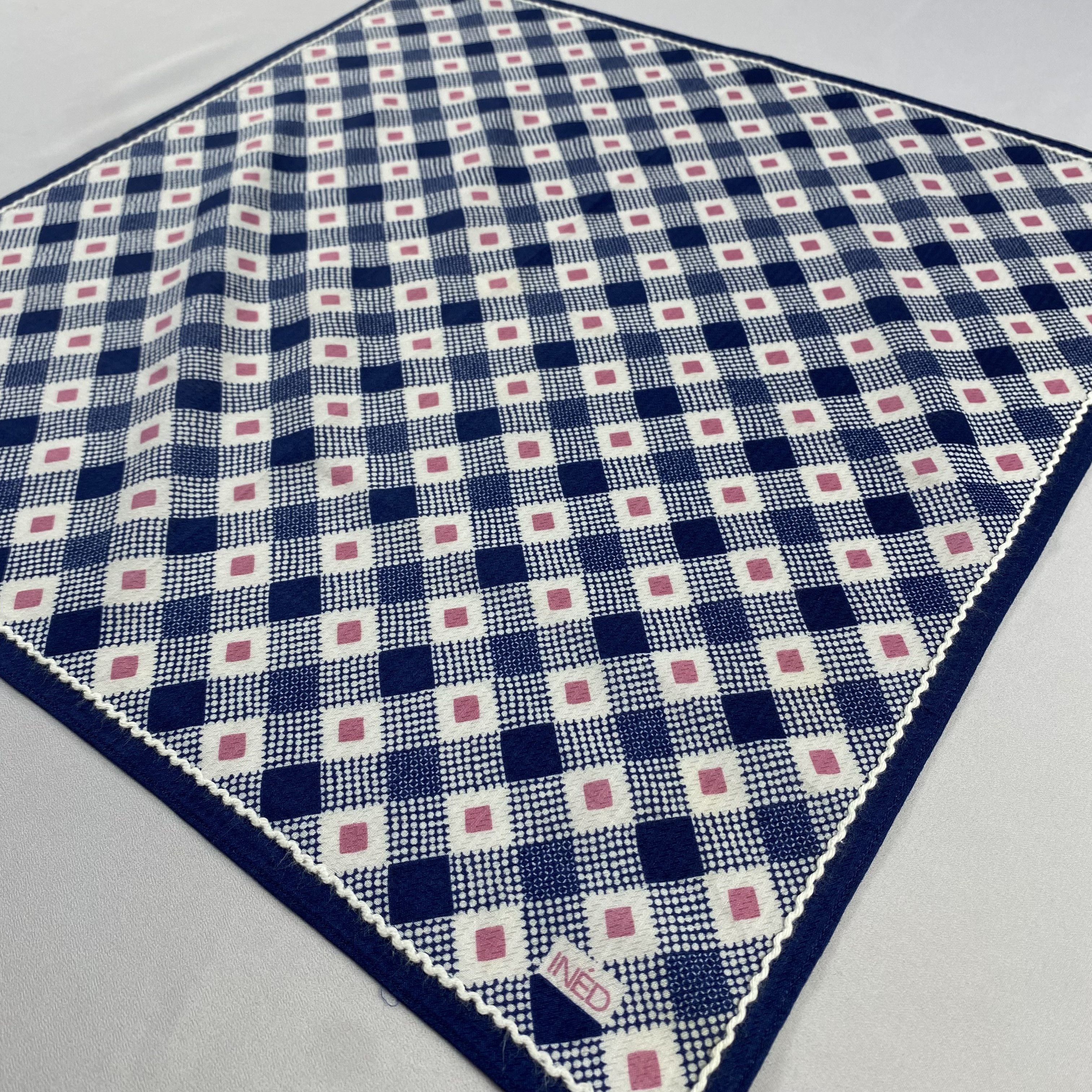 Vintage Ined Handkerchief / Neckerchief / Bandana-P1847 Size ONE SIZE - 2 Thumbnail