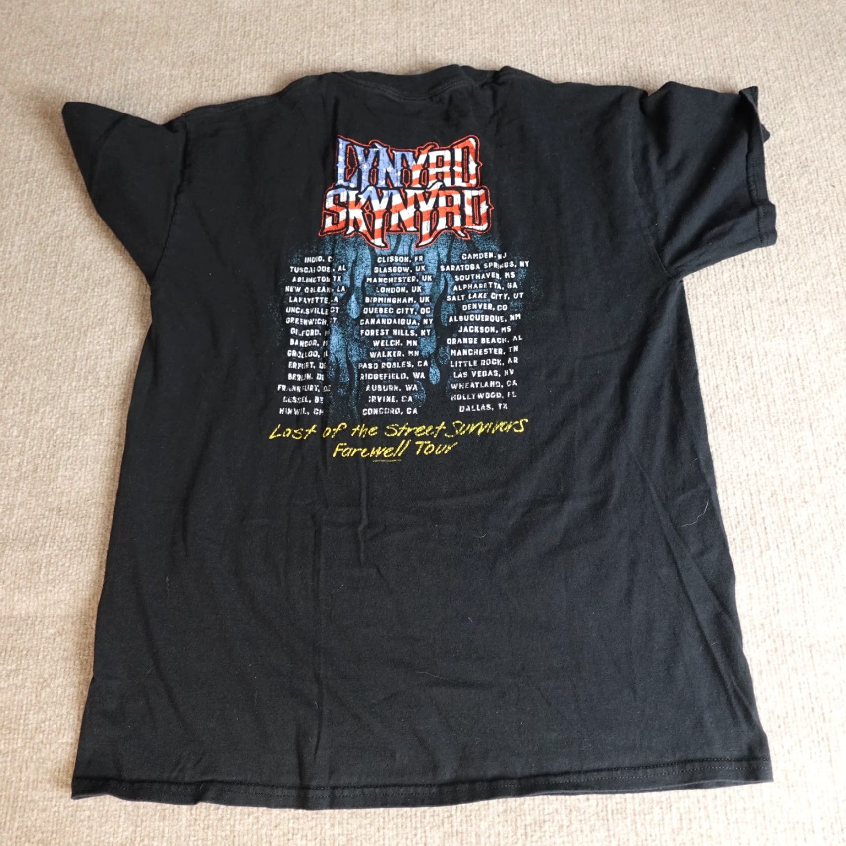 Vintage VINTAGE Lynyrd Skynyrd Shirt Large Black Street Survivors Farewell Tour Mens T-Shirt Short Sleeve Crew Neck Cotton Size US L / EU 52-54 / 3 - 4 Thumbnail