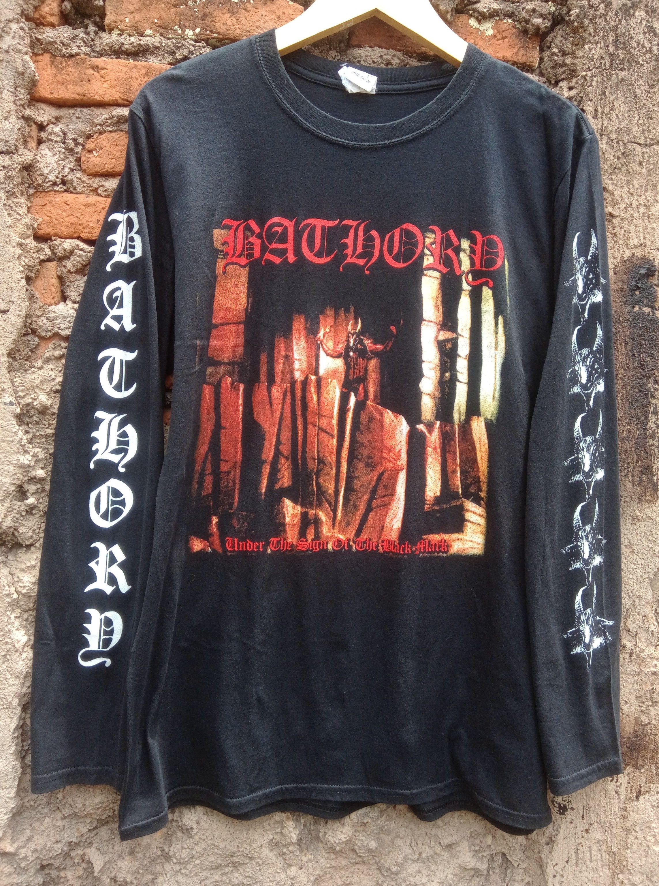 Band Tees × Vintage BATHORY under the sign of the black mark Size US L / EU 52-54 / 3 - 1 Thumbnail