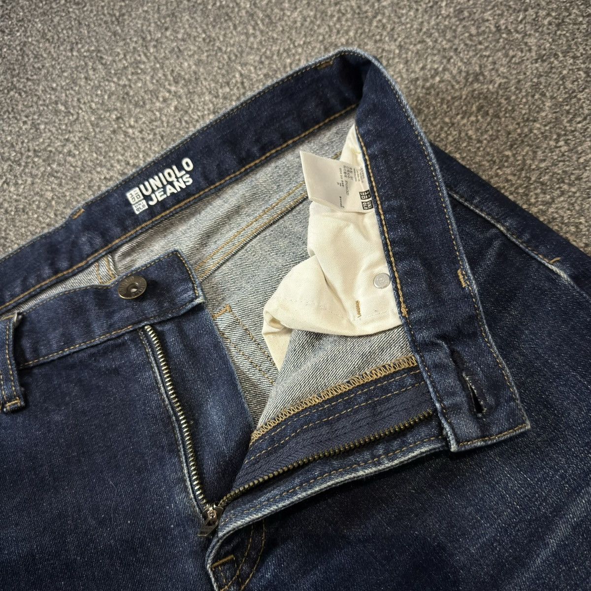 Undercover × Uniqlo 🔥🇯🇵 Japanese Raw Denim Uniqlo Indigo Selvedge Archive Jeans Size US 32 / EU 48 - 13 Thumbnail