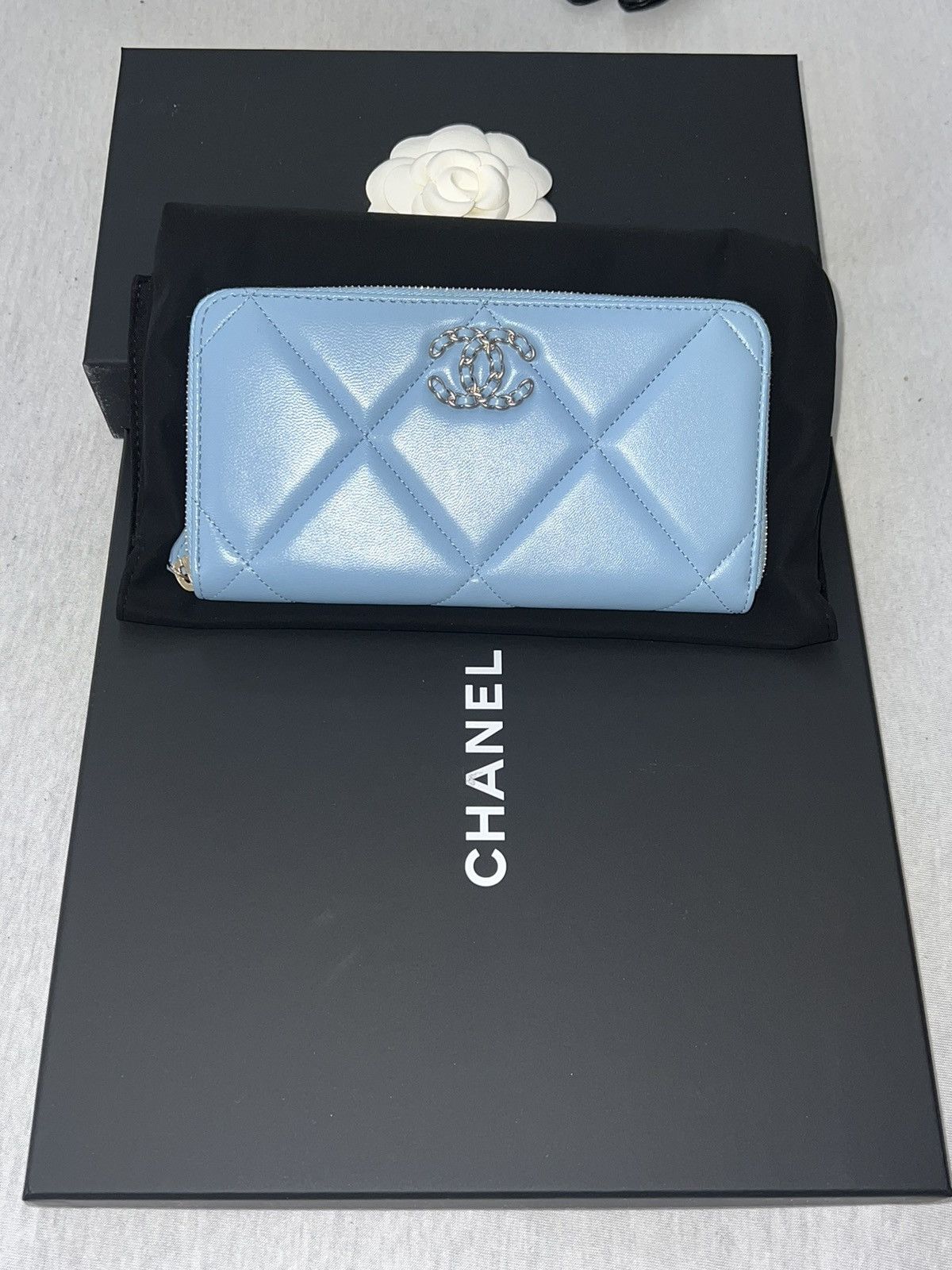 CHANEL 19 LambSkin Long Zipper Wallet