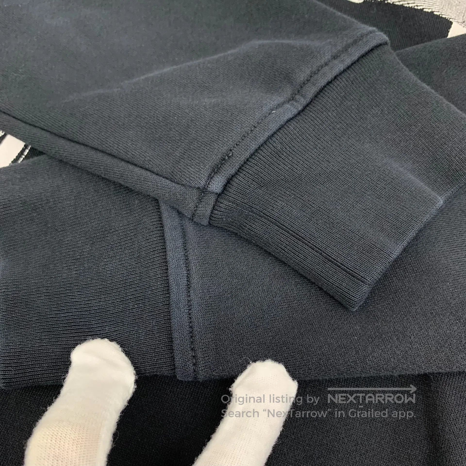Burberry Burberry size 10y Black backpack printed cotton round neck Size US S / EU 44-46 / 1 - 8 Thumbnail
