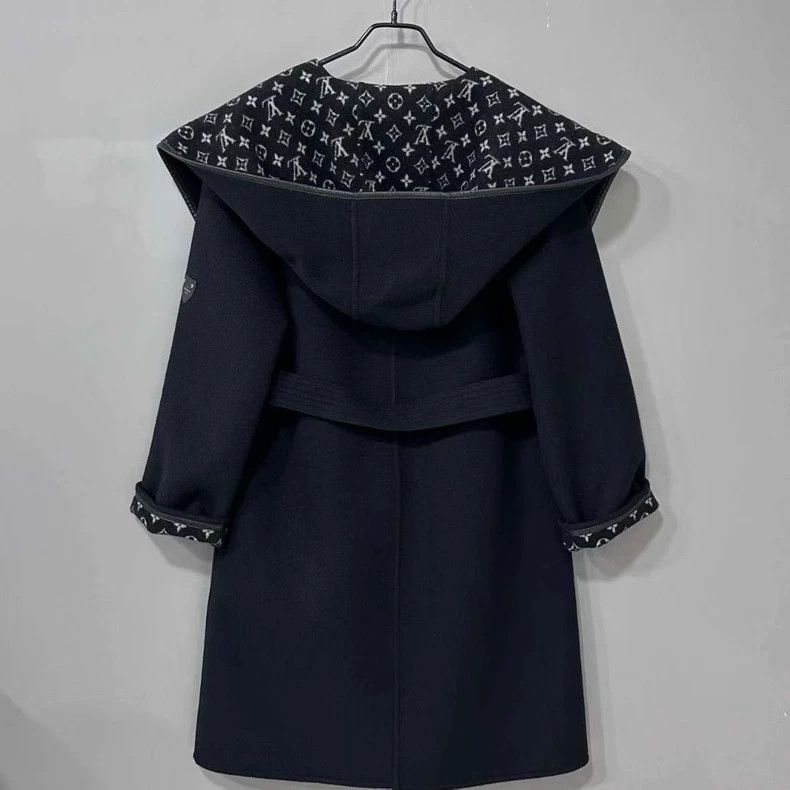 Louis Vuitton Louis Vuitton Full-print mid-length bathrobe coat Size XXS / US 00 / IT 34 - 4 Thumbnail
