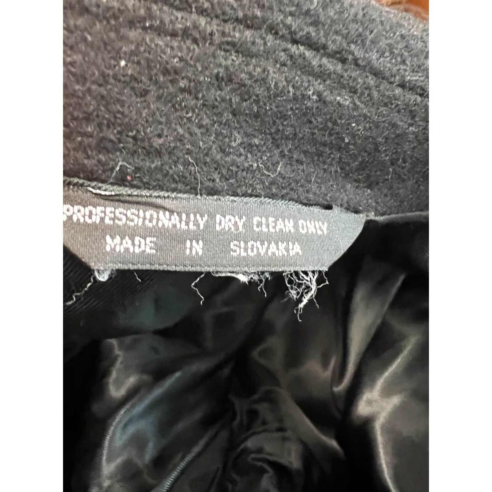 Vintage Vintage No Mens 100% Wool Overcoat Jacket Long Fall Winter Black Single Breasted 3 Button Chest Size 42 Mens Size US XS / EU 42 / 0 - 6 Thumbnail
