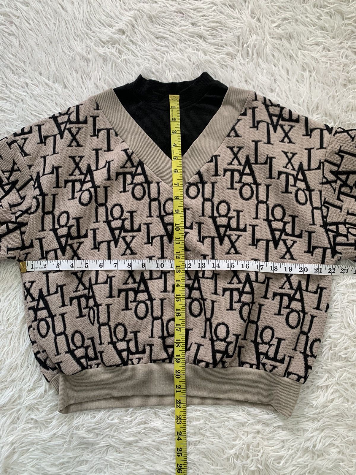 Art Comes First Nice Letters Art Pullover Sweater By Lutique Size L / US 10 / IT 46 - 10 Thumbnail