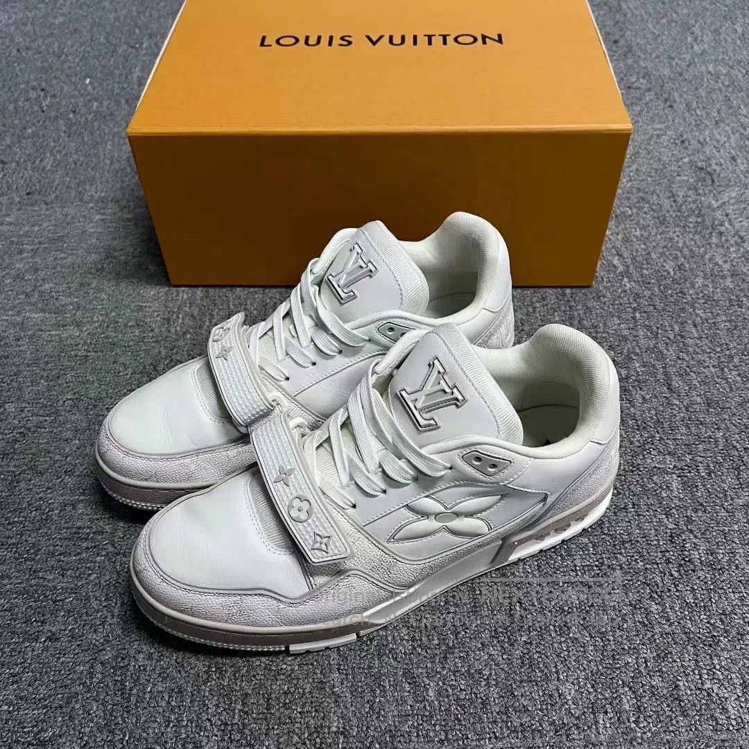 Louis Vuitton louis vuitton low-top white sneakers with touch strap. Size US 9 / EU 42 - 1 Thumbnail