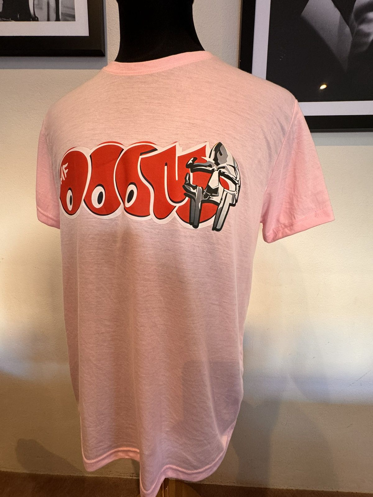 MF Doom MF DOOM Metal Face Pink T Shirt Size US L / EU 52-54 / 3 - 3 Thumbnail