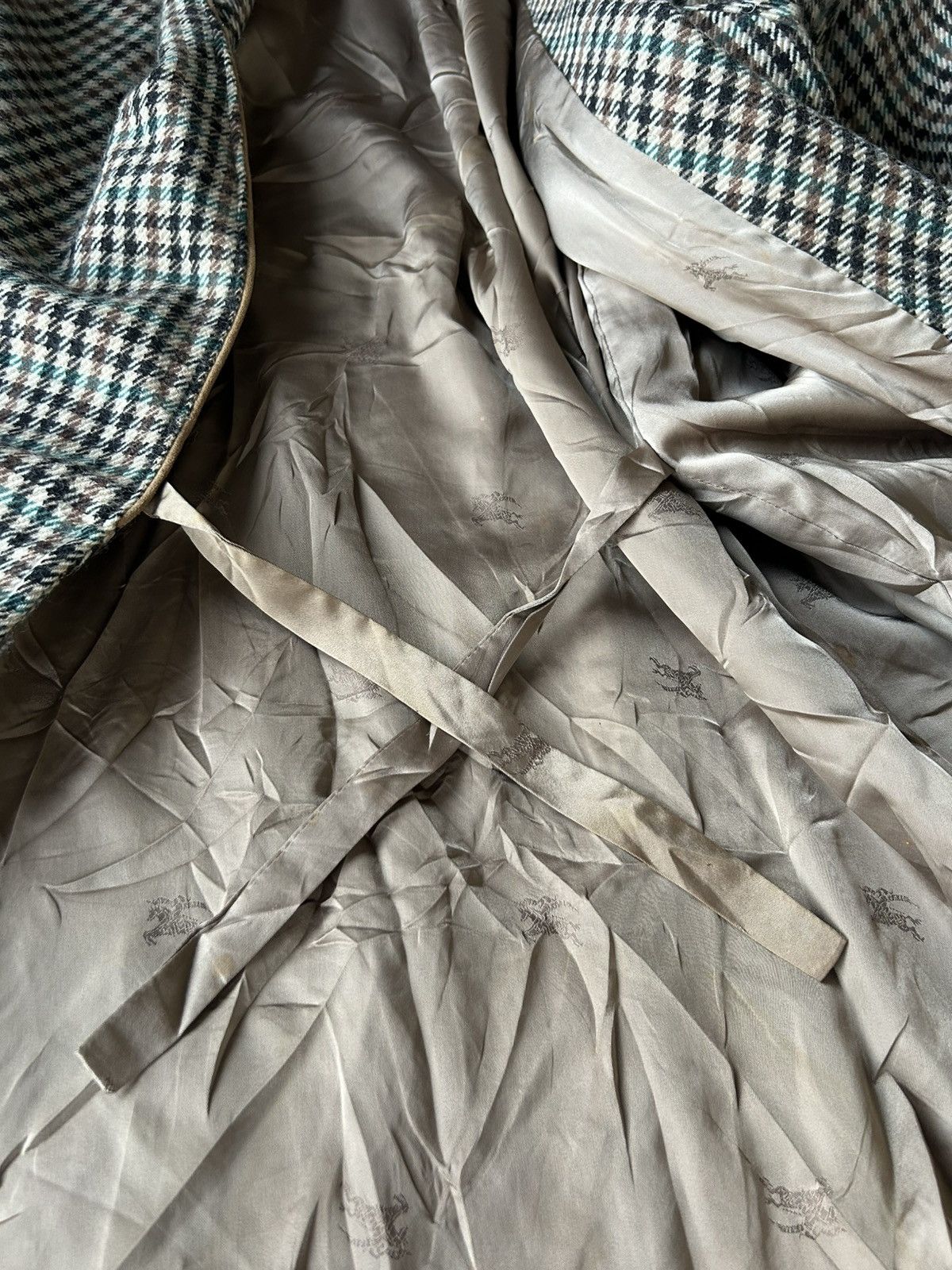 Burberry Vintage Burberry’s Houndstooth Wool Sleeping Coat Size US L / EU 52-54 / 3 - 14 Thumbnail
