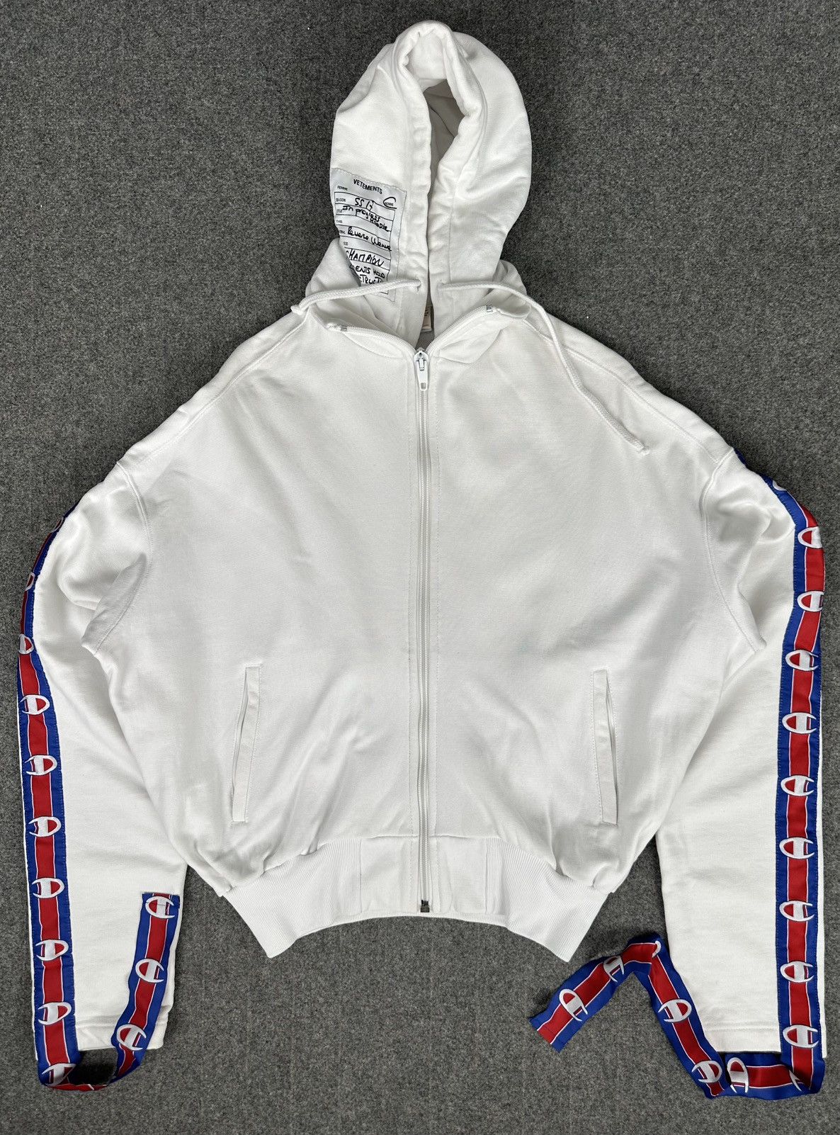 Champion × Vetements Vetements - Champion Demna SS17 Rework Zip