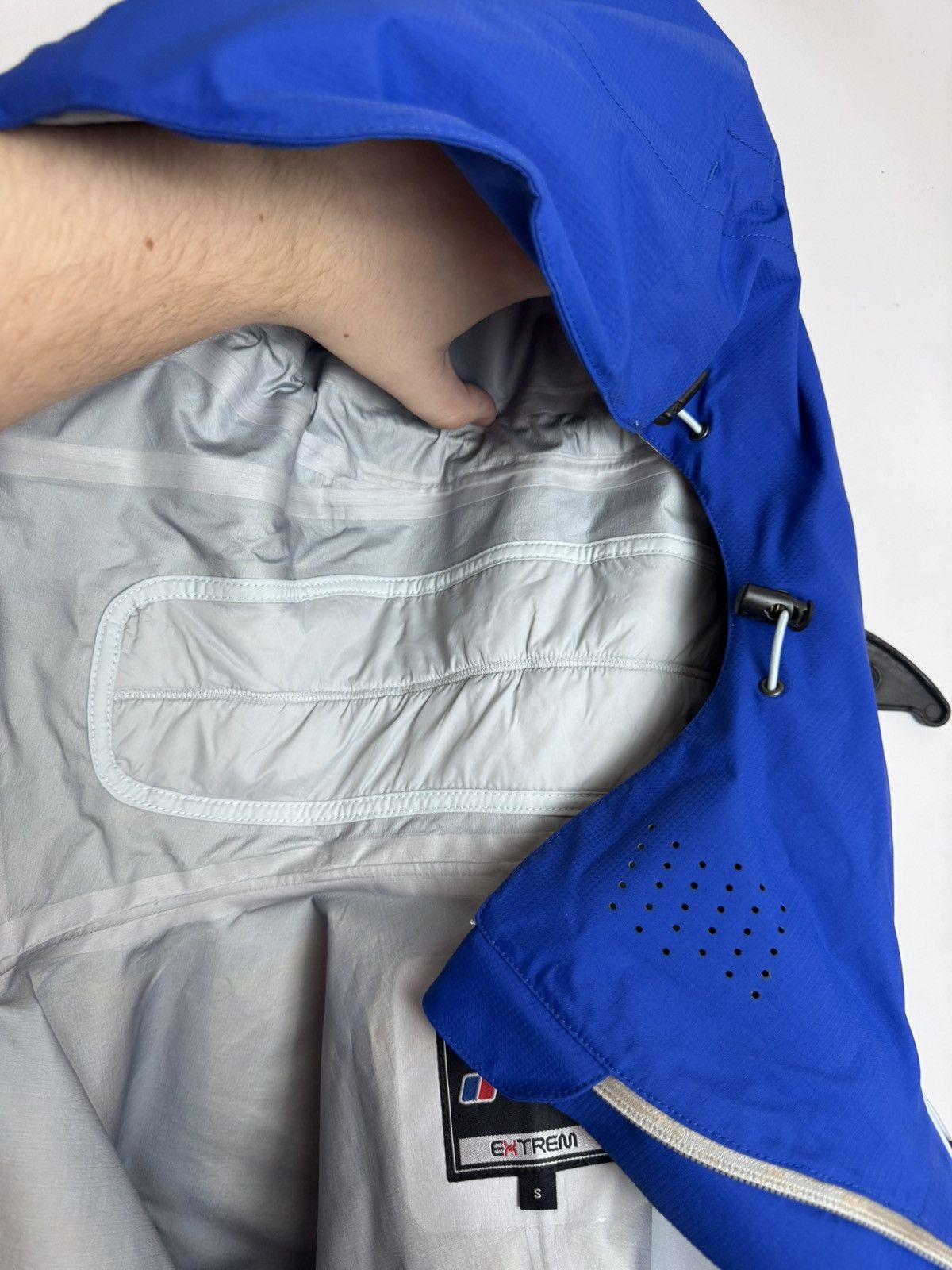 Berghaus Very Rare Berghaus Attrition II GORE-TEX® Pro Shell Size US S / EU 44-46 / 1 - 23 Thumbnail