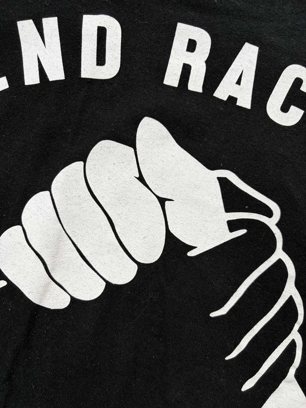 Band Tees End Racism Hardcore T-shirt Size US L / EU 52-54 / 3 - 4 Thumbnail