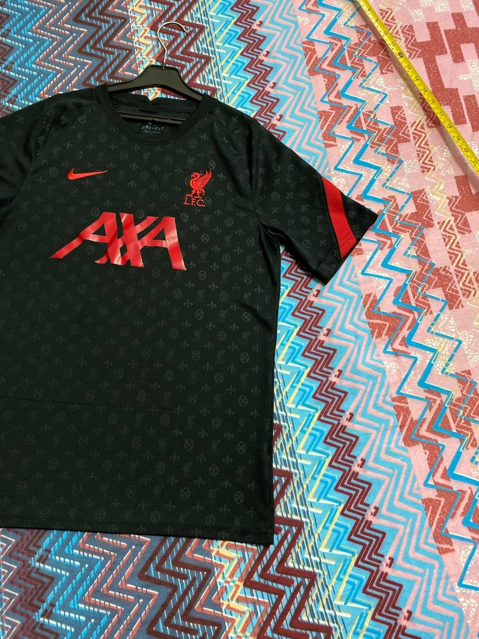 Nike Streetwear Jerseys Nike L.F.C. AXA logo T-Shirt Y2K Vintage Size US S / EU 44-46 / 1 - 7 Thumbnail