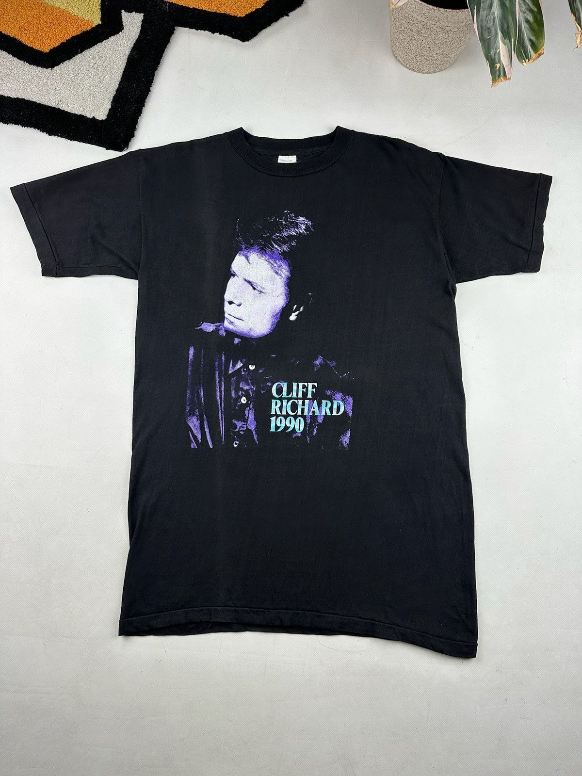 Band Tees × Vintage Vintage 1990 Cliff Richard Tour T-shirt Size US L / EU 52-54 / 3 - 1 Thumbnail