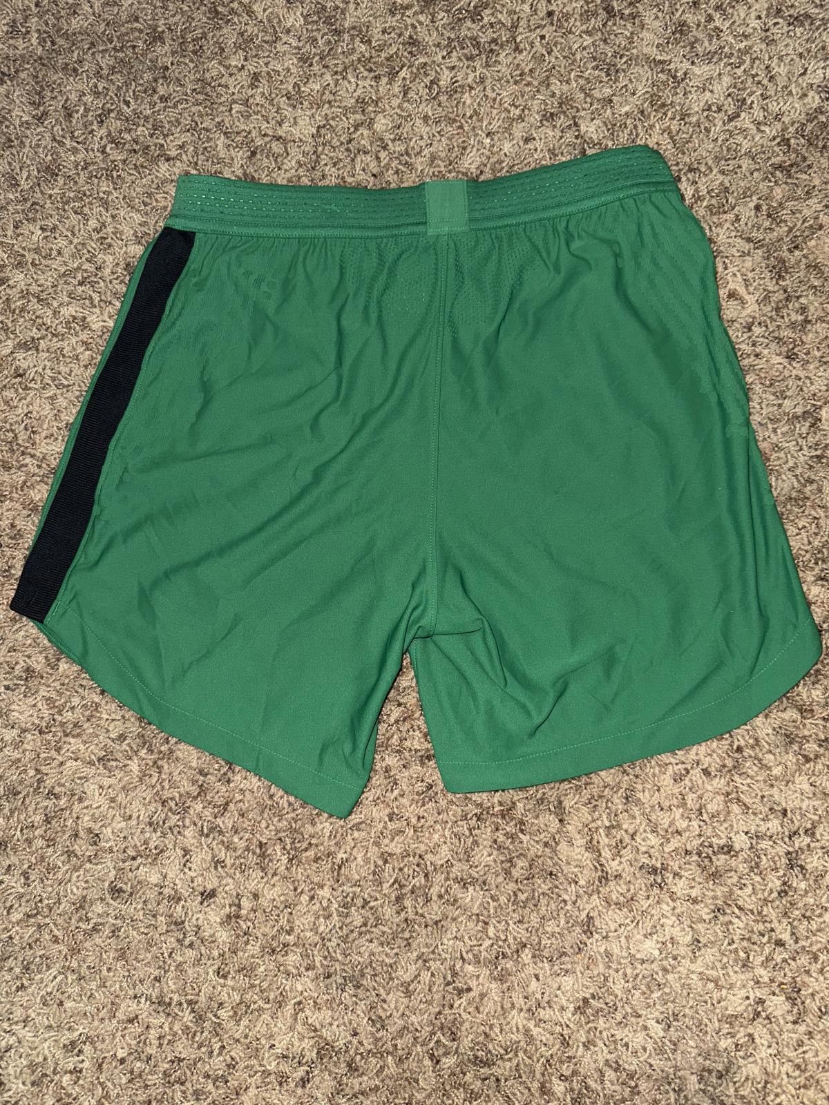 Nike Nike Men’s Nigeria National Soccer Team Shorts Sample Size US 30 / EU 46 - 4 Thumbnail