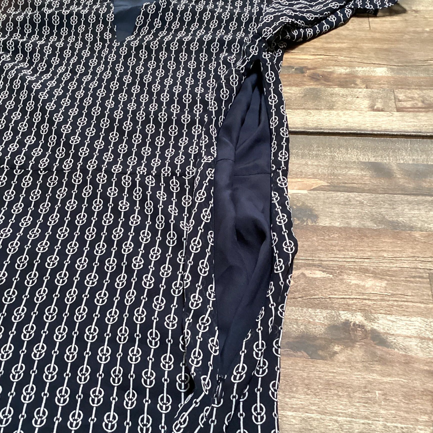 Ann Taylor Ann Taylor Factory Dress Size 6 Blue White Ruffle V Neck Side Zip Bridle Pattern Size M / US 6-8 / IT 42-44 - 5 Thumbnail