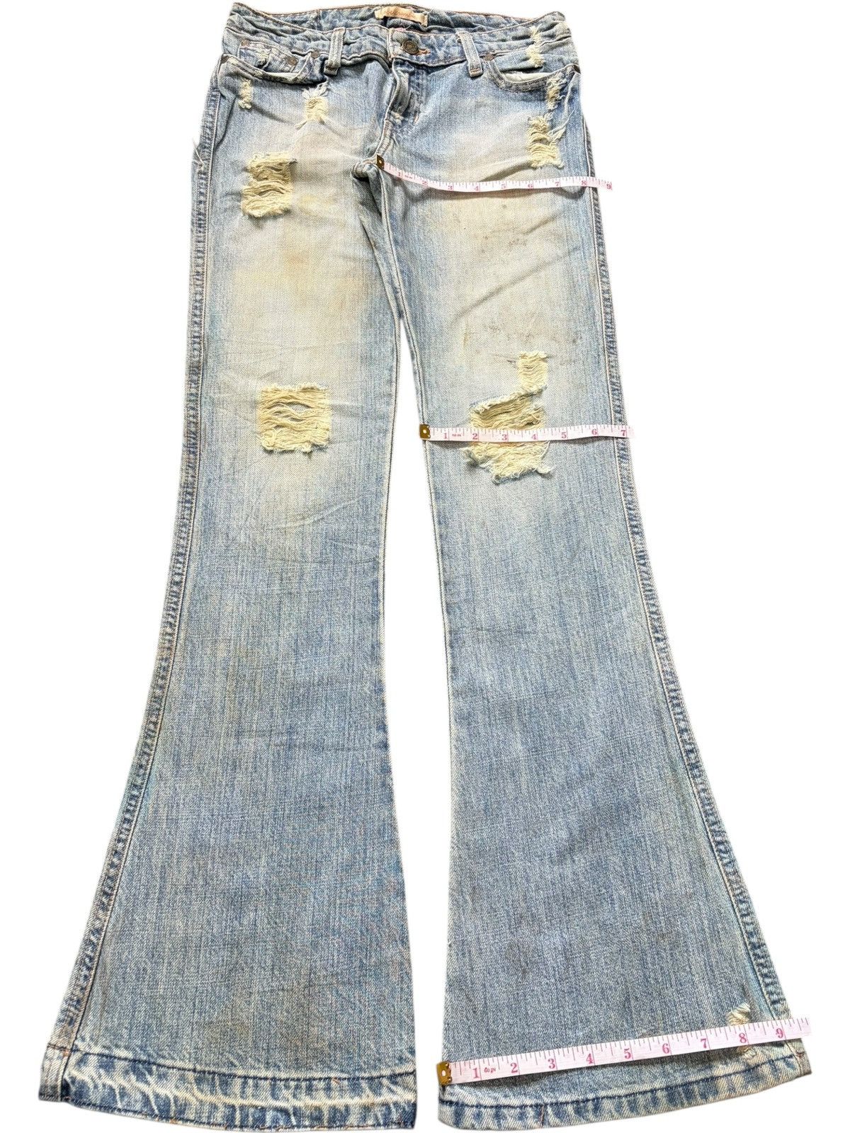 Abercrombie & Fitch Vintage Abercrombie Distress Low Rise Flare Jeans Size 27" / US 4 / IT 40 - 8 Thumbnail