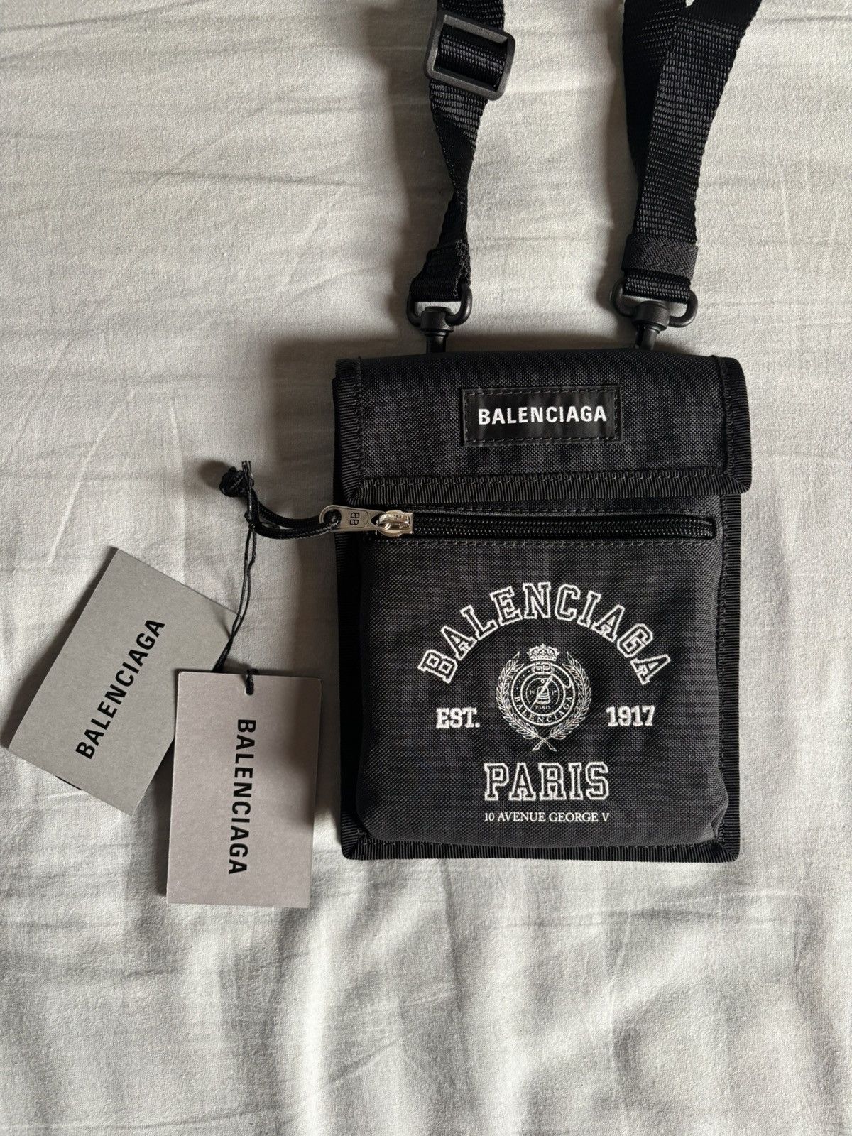 Balenciaga Balenciaga Pouch Size ONE SIZE - 1 Thumbnail