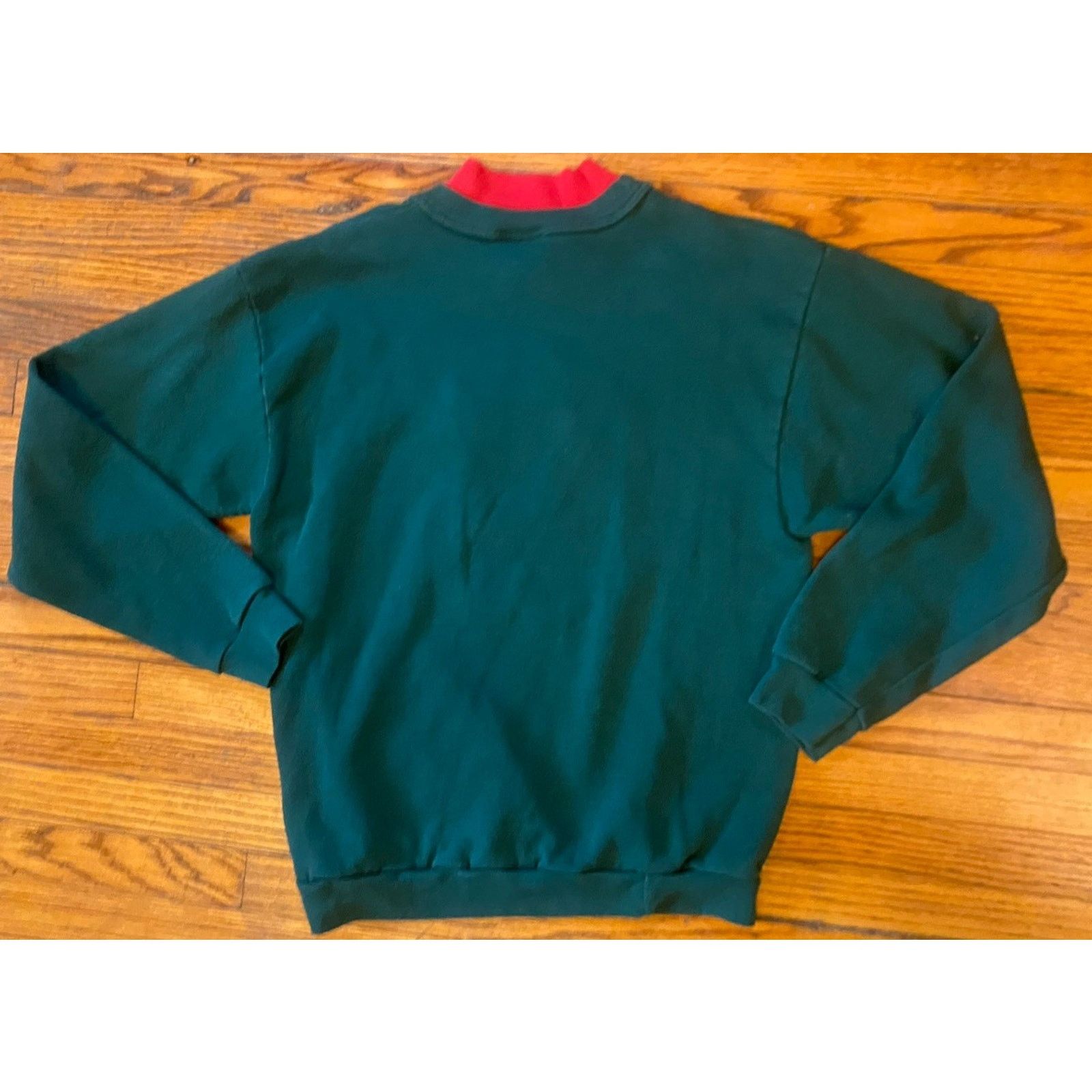 Basic Editions VTG USA Christmas Santa Sweatshirt Double Collar Women’s M Size M / US 6-8 / IT 42-44 - 4 Thumbnail