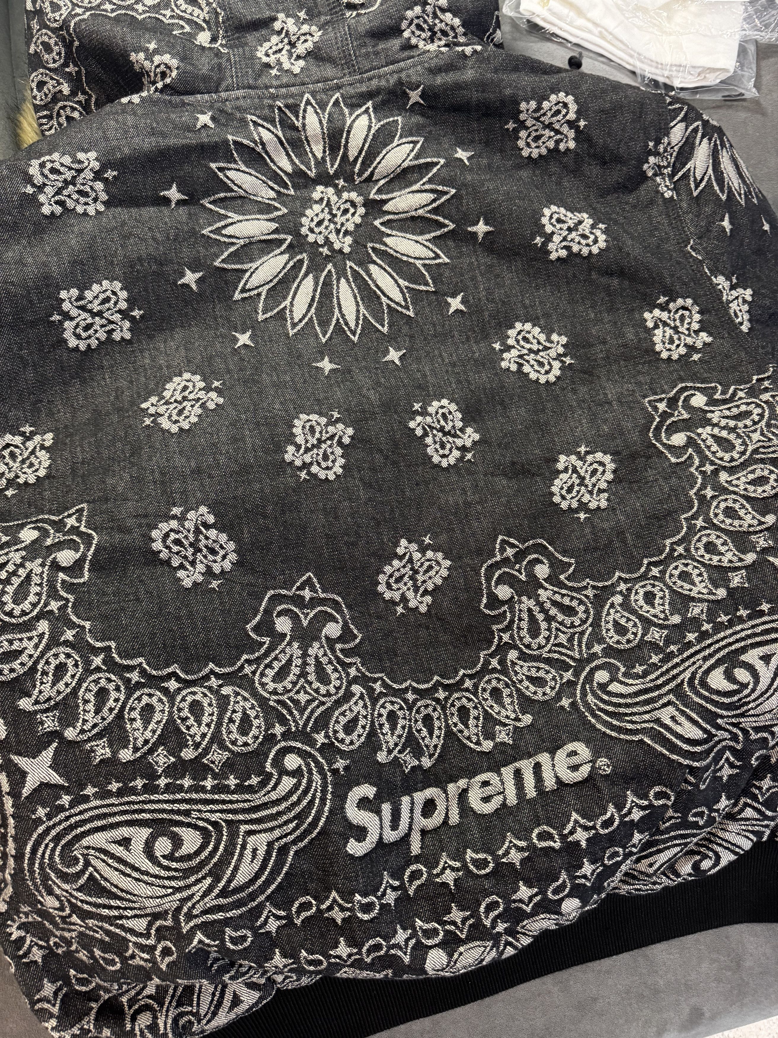 Supreme Supreme Bandana Jacquard Denim Hooded Work Jacket Black Size US L / EU 52-54 / 3 - 5 Thumbnail