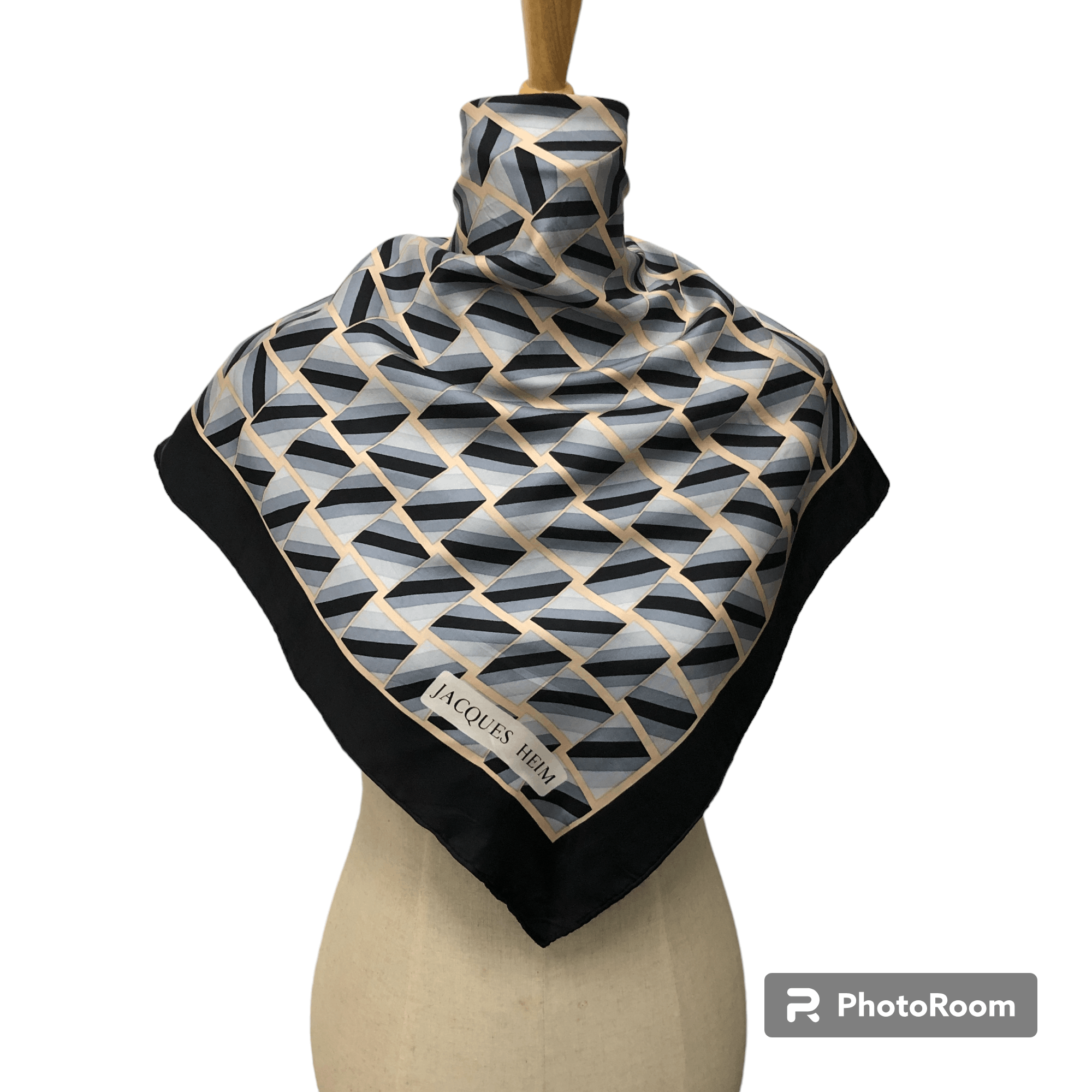 Japanese Brand Jacques Heim Abstract Hand Rolled Silk Scarf M987 Size ONE SIZE - 1 Thumbnail