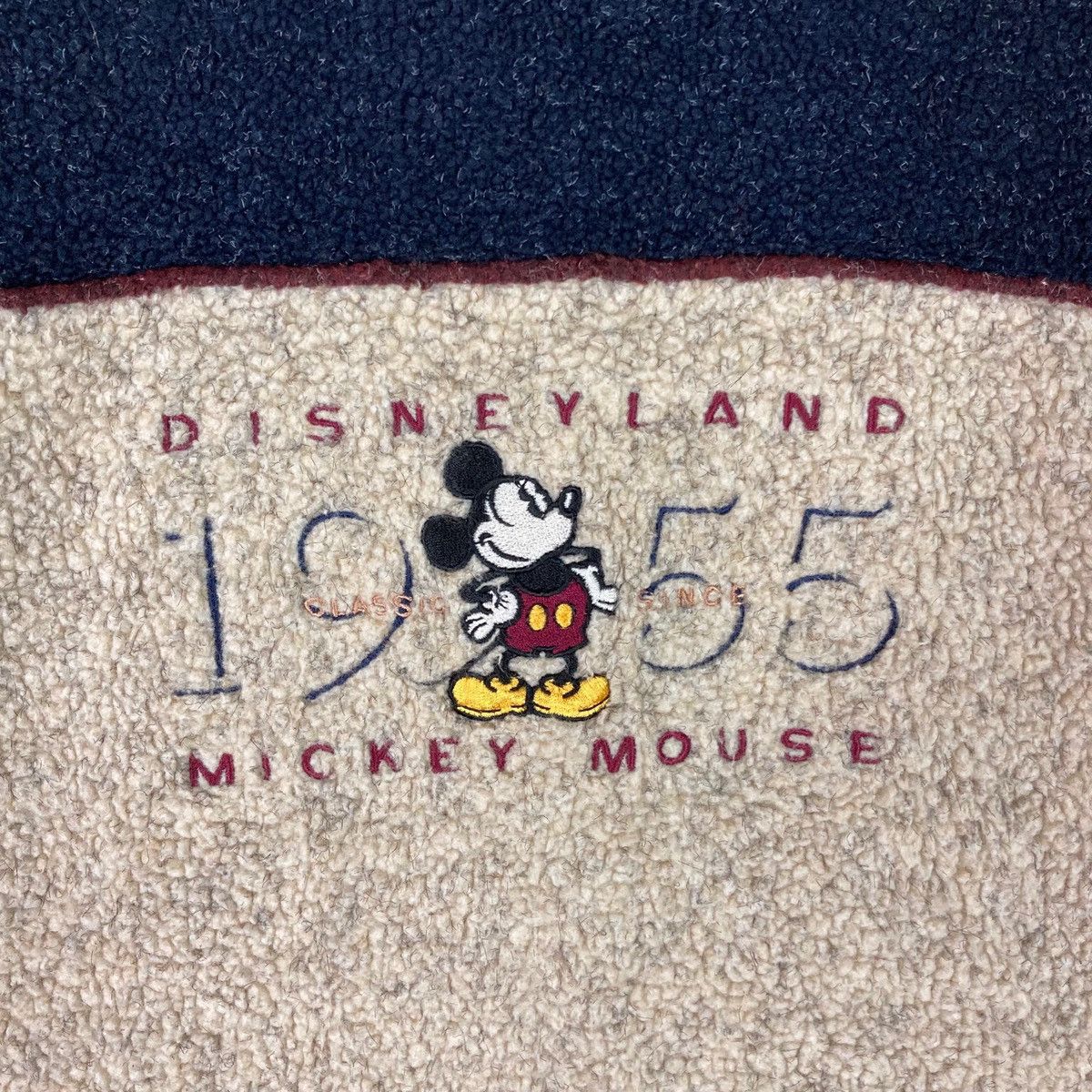 Disney Vintage Disney Mickey Mouse Pullover Jumper Sweatshirt Size US S / EU 44-46 / 1 - 3 Thumbnail