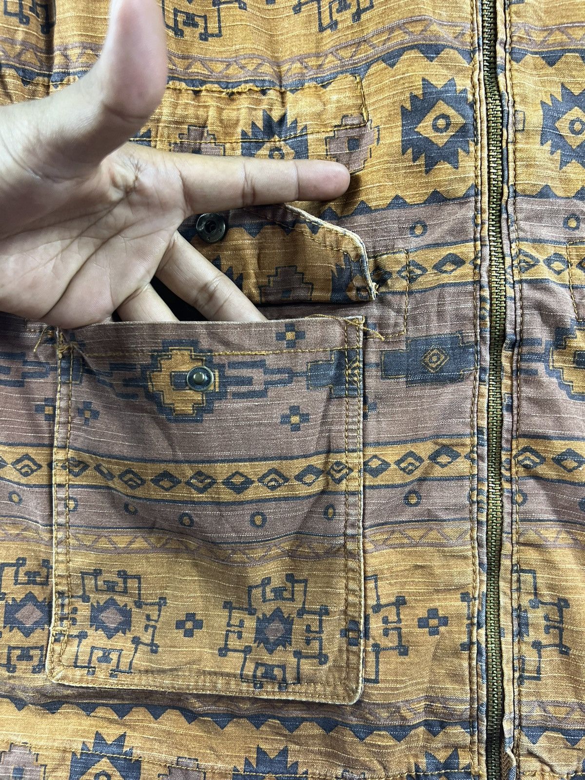H&M 🔥 H&M aztec design heavy Jacket Size M / US 6-8 / IT 42-44 - 6 Thumbnail