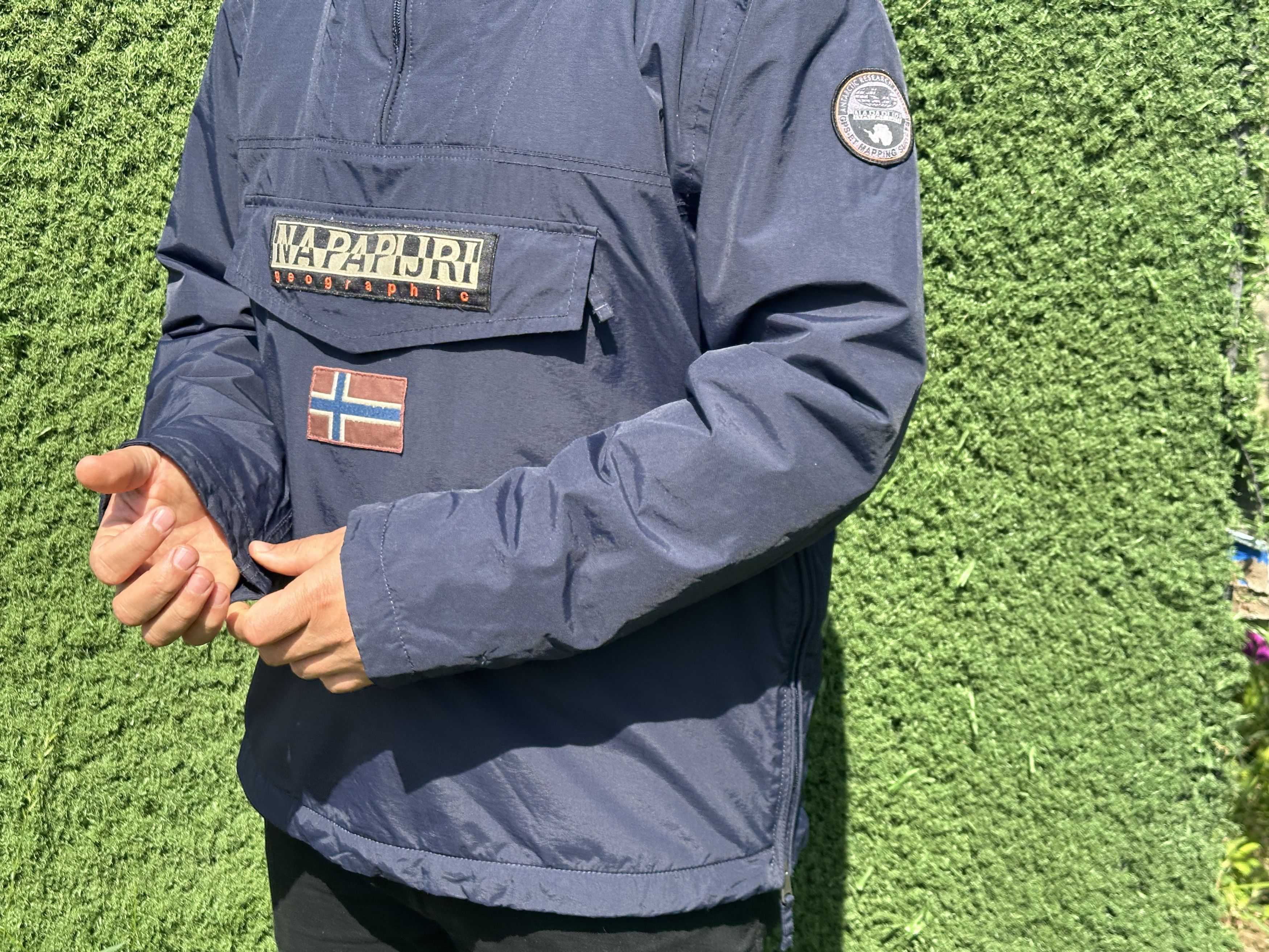 Napapijri Napapijri Skidoo Taped Seams Bomber Windbreaker Size L Size US L / EU 52-54 / 3 - 13 Thumbnail