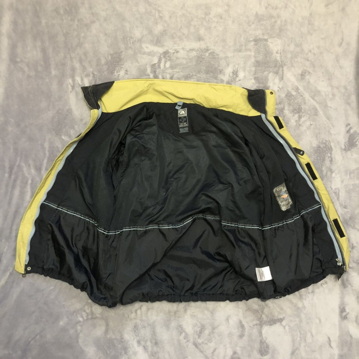 Nike ACG × Vintage Nike ACG Size US M / EU 48-50 / 2 - 5 Thumbnail