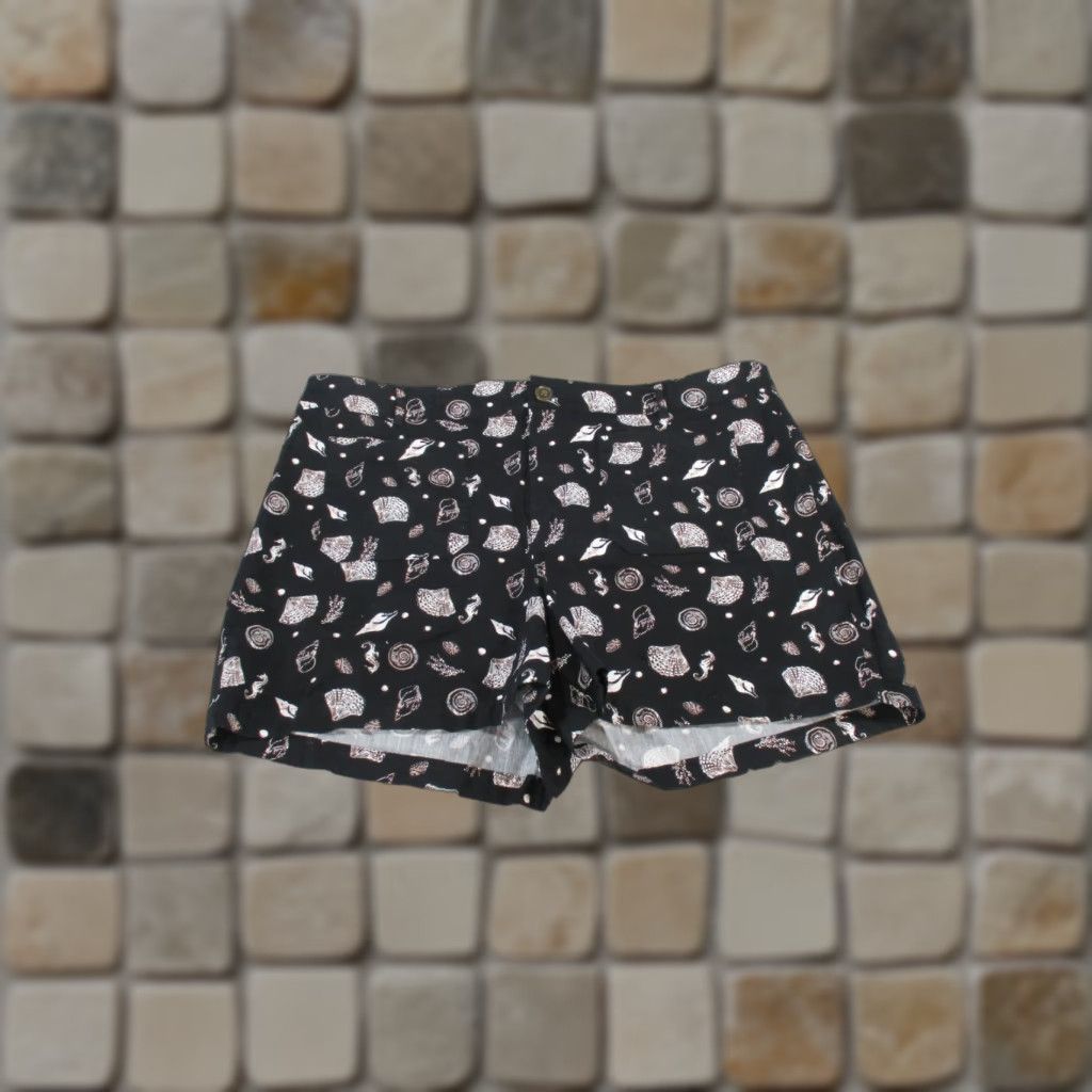 Loft VINTAGE LOFT Shorts Womens 18 The Palmer Black Seashells Seahorses Cotton Knit Chino Casual 90s Girls Size 40" / US 18 - 1 Thumbnail