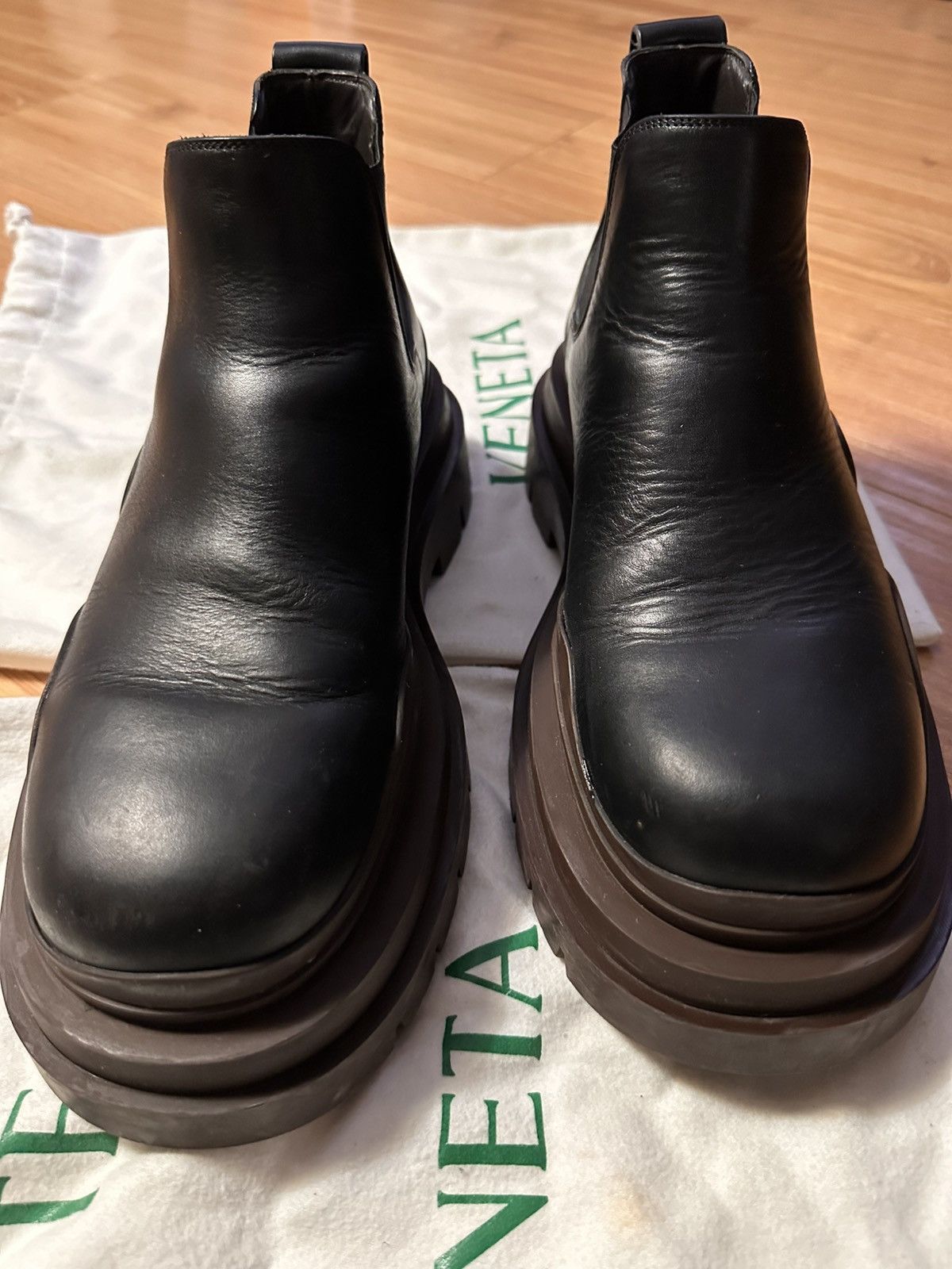 Bottega Veneta Bottega Veneta Black and Brown Tire Chelsea Boots Size US 7 / EU 40 - 4 Thumbnail
