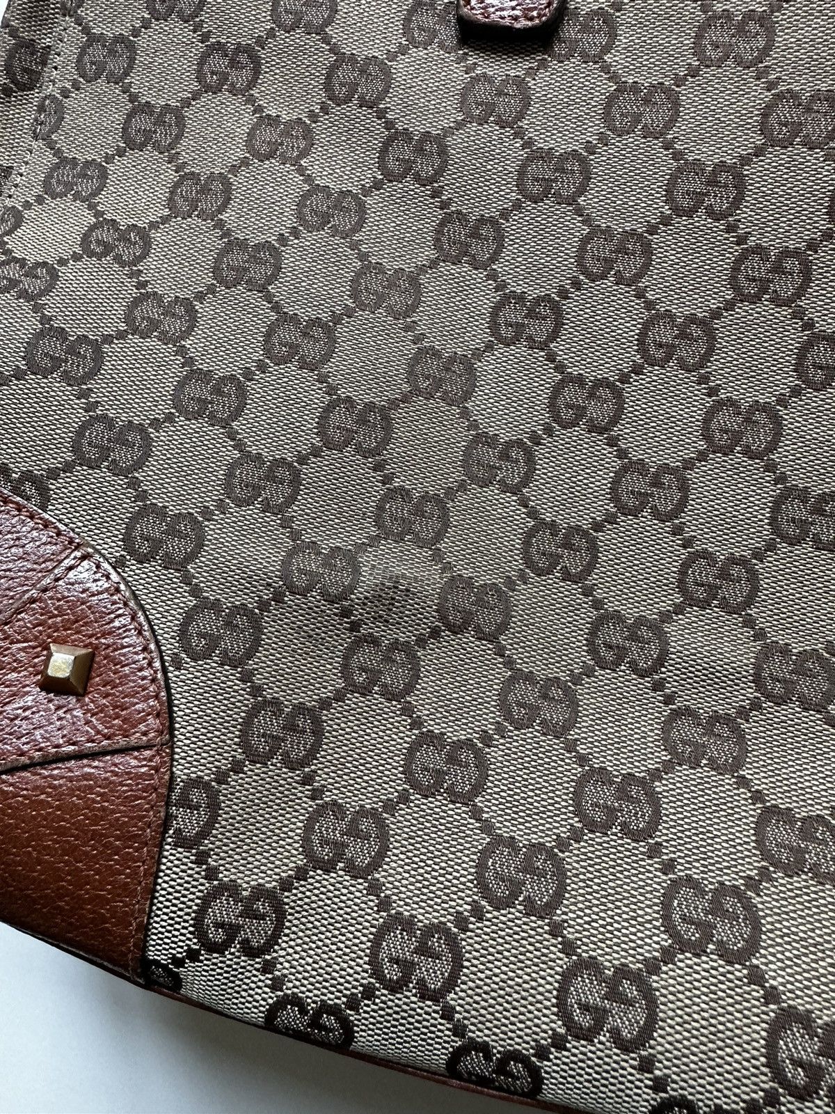 Vintage Vintage Gucci GG Logo Nailhead Tote Canvas Leather Tan Brown Size ONE SIZE - 9 Thumbnail