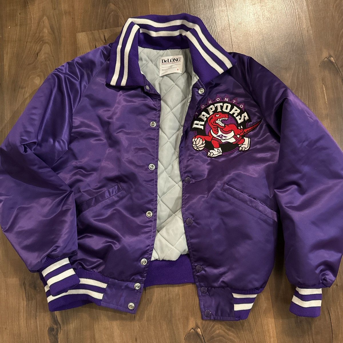 Delong Delong Toronto Raptors 80’s NBA satin jacket Size US M / EU 48-50 / 2 - 1 Thumbnail