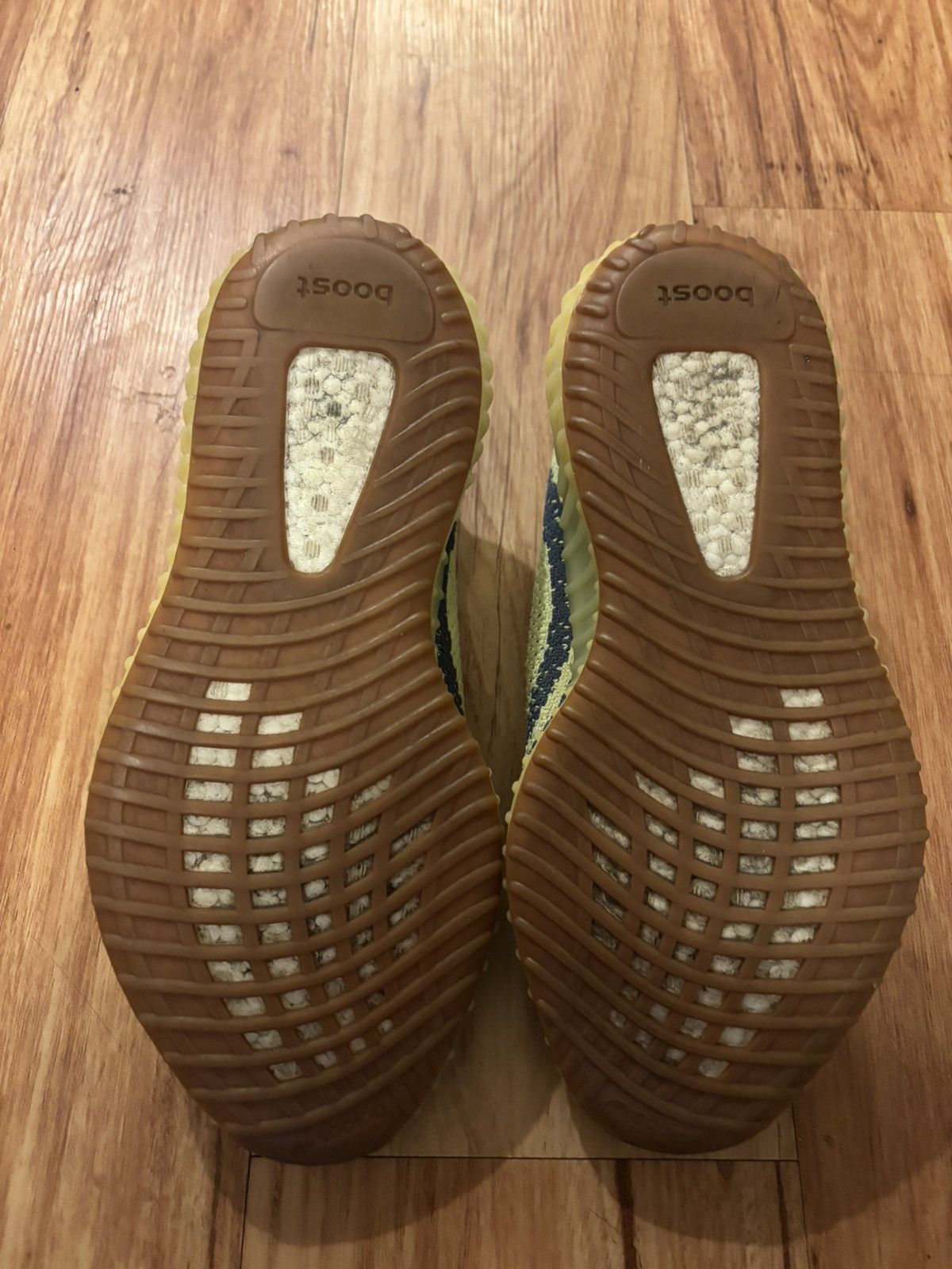 Yeezy Yeezy Semi-Frozen Yellow Size US 10.5 / EU 43-44 - 5 Thumbnail