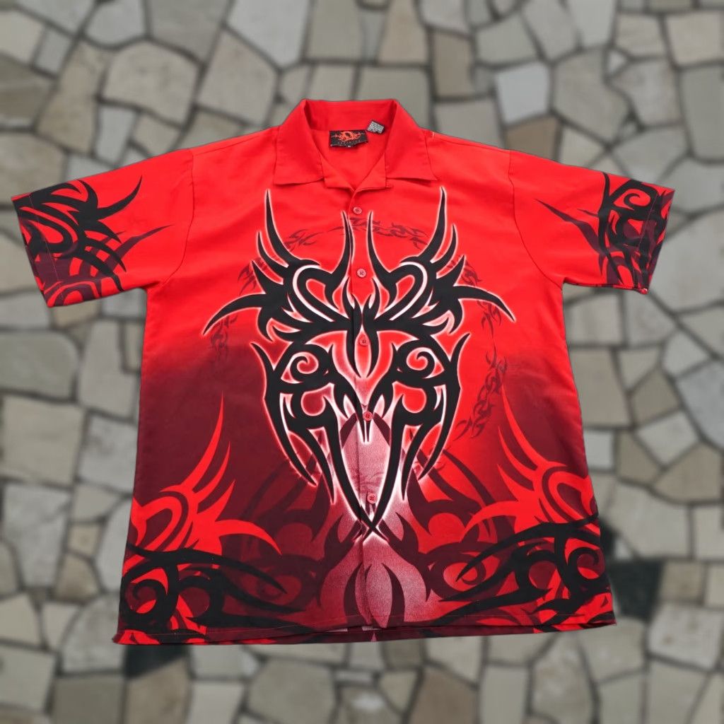 Vintage Vintage Dragonfly Shirt Mens Large Red Black Tribal Barbed Wire Button Up Y2K Size US L / EU 52-54 / 3 - 1 Thumbnail