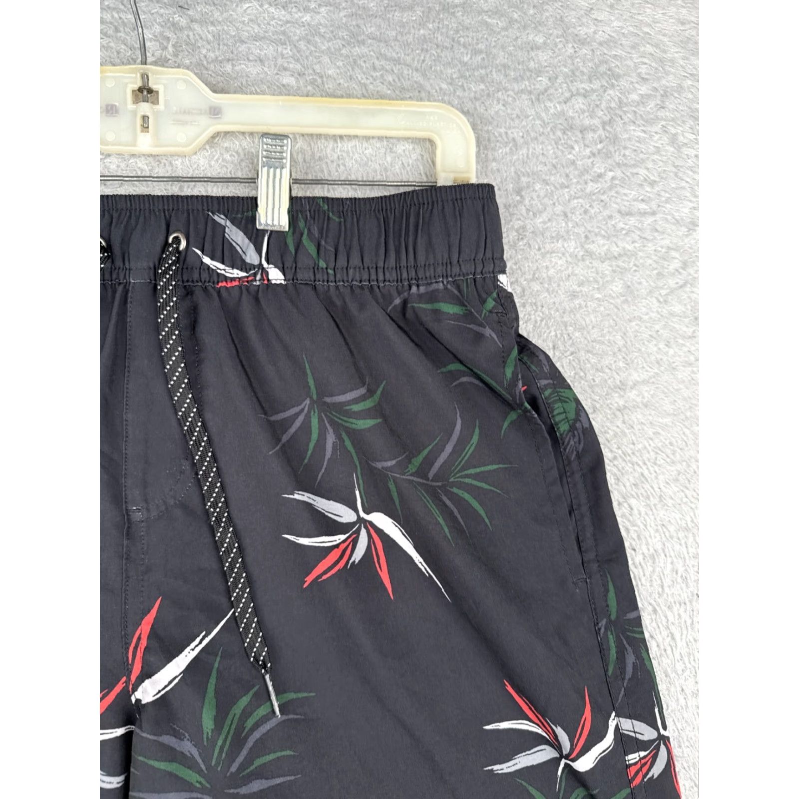 Quiksilver Quiksilver Bottom Adult Small Black Floral Lined Polyester Blend 32x8 Mens Size US 29 - 5 Thumbnail