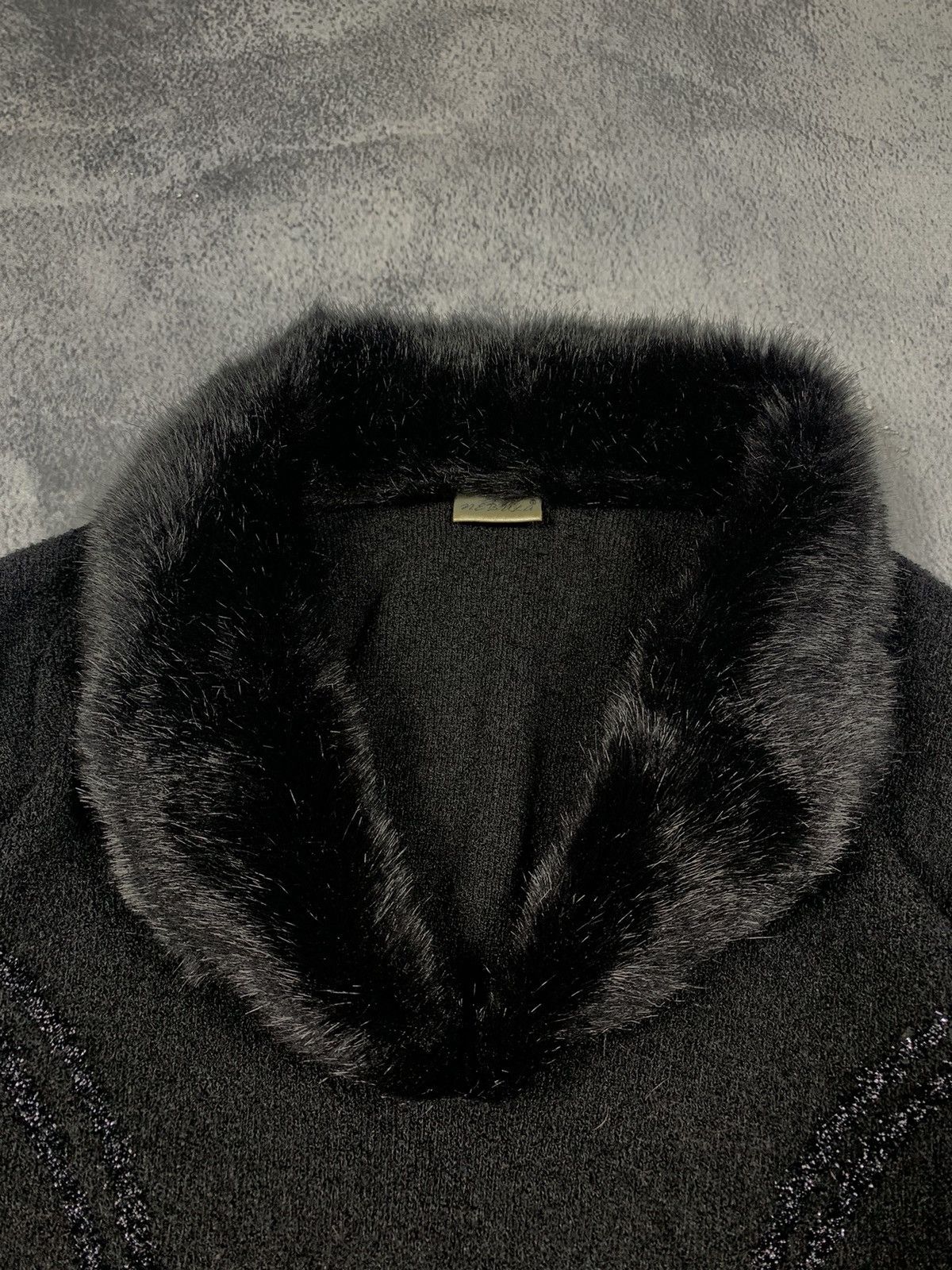 Japanese Brand × Vintage Vintage 90s sweater fur neck streetwear style size Size M / US 6-8 / IT 42-44 - 3 Thumbnail