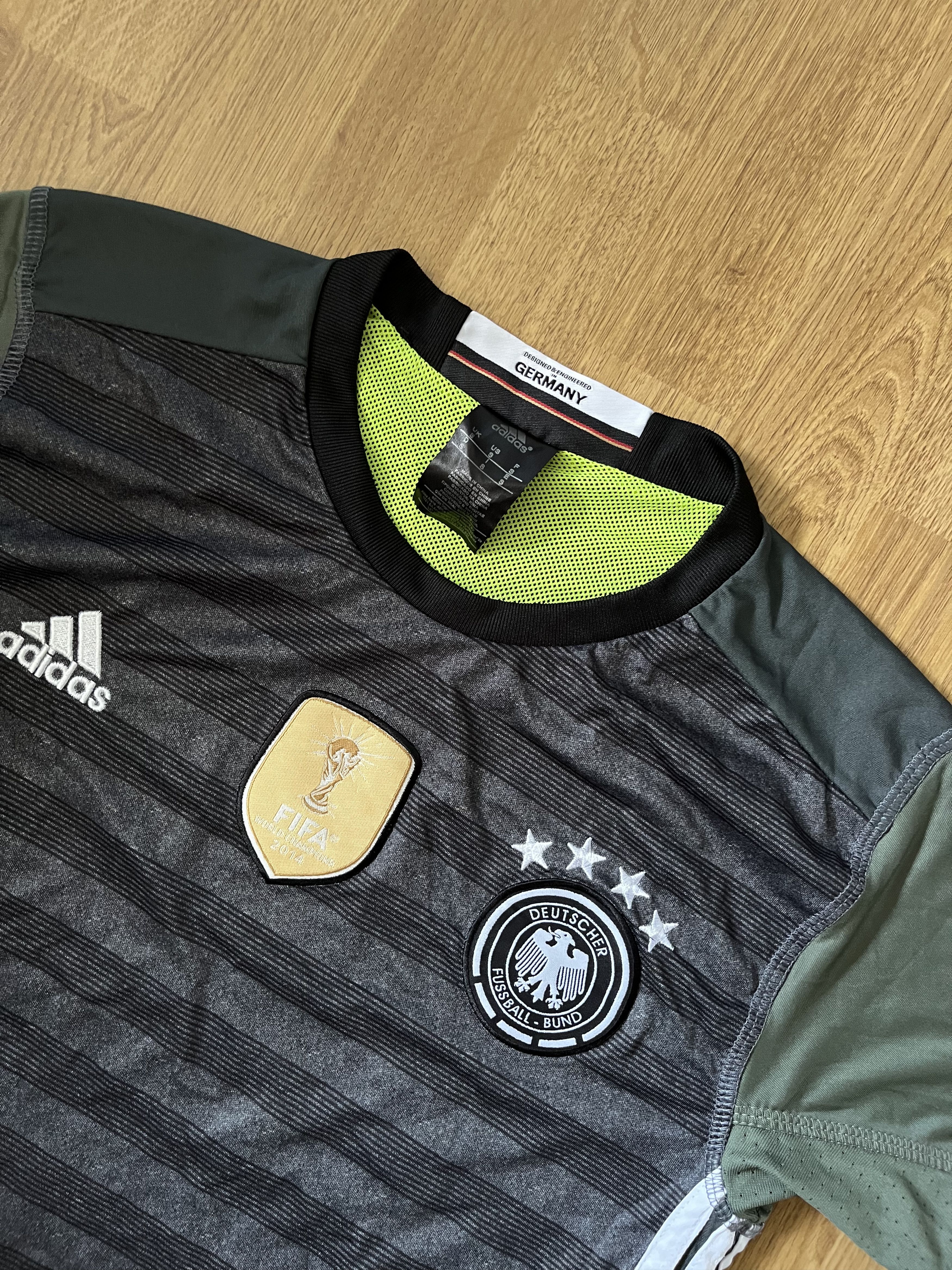 Adidas Germany adidas Euro National team vintage football kit Size US S / EU 44-46 / 1 - 2 Thumbnail