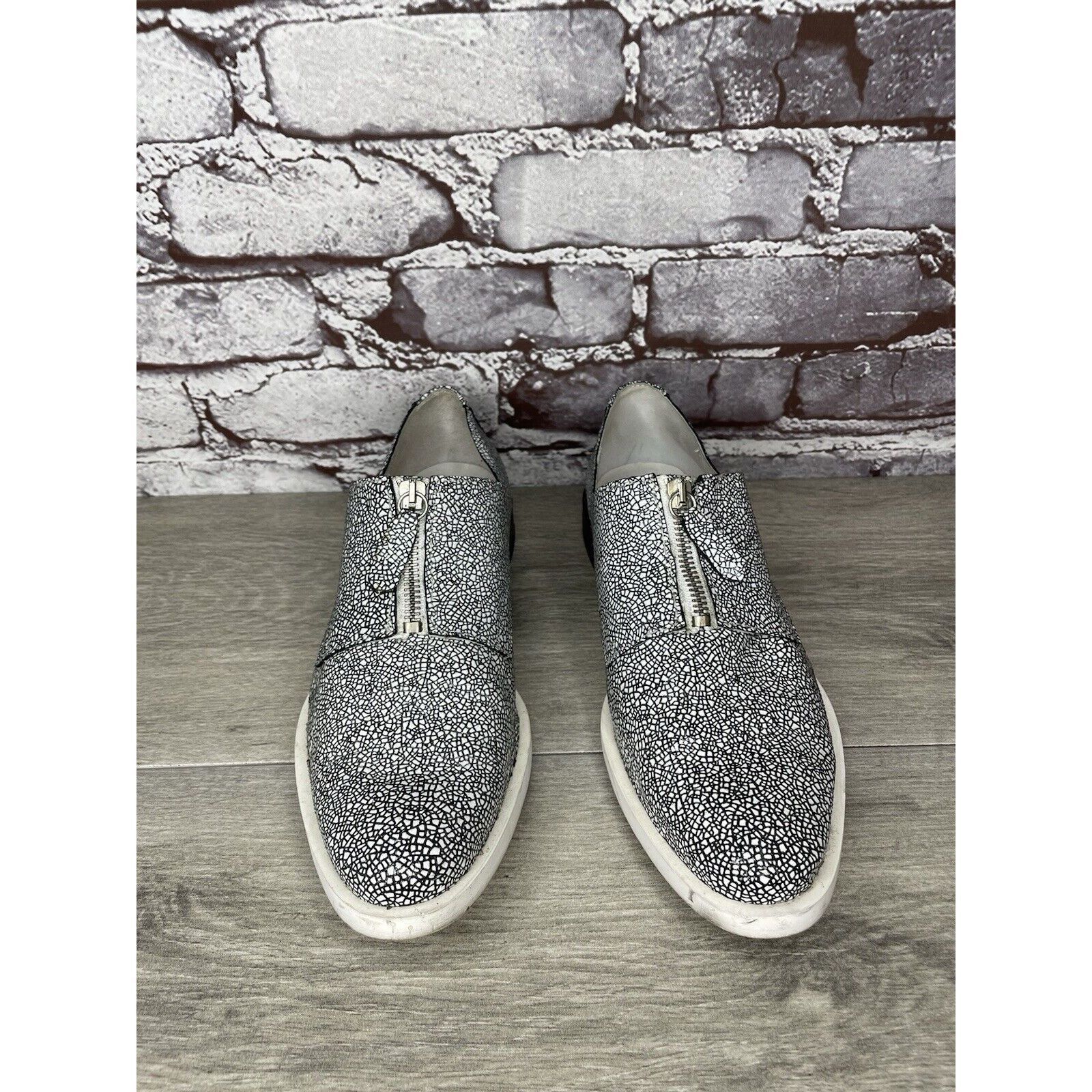 Miista Miista London Black White Leather Cracked Print Center Zip S Size US 8.5 / IT 38.5 - 17 Thumbnail