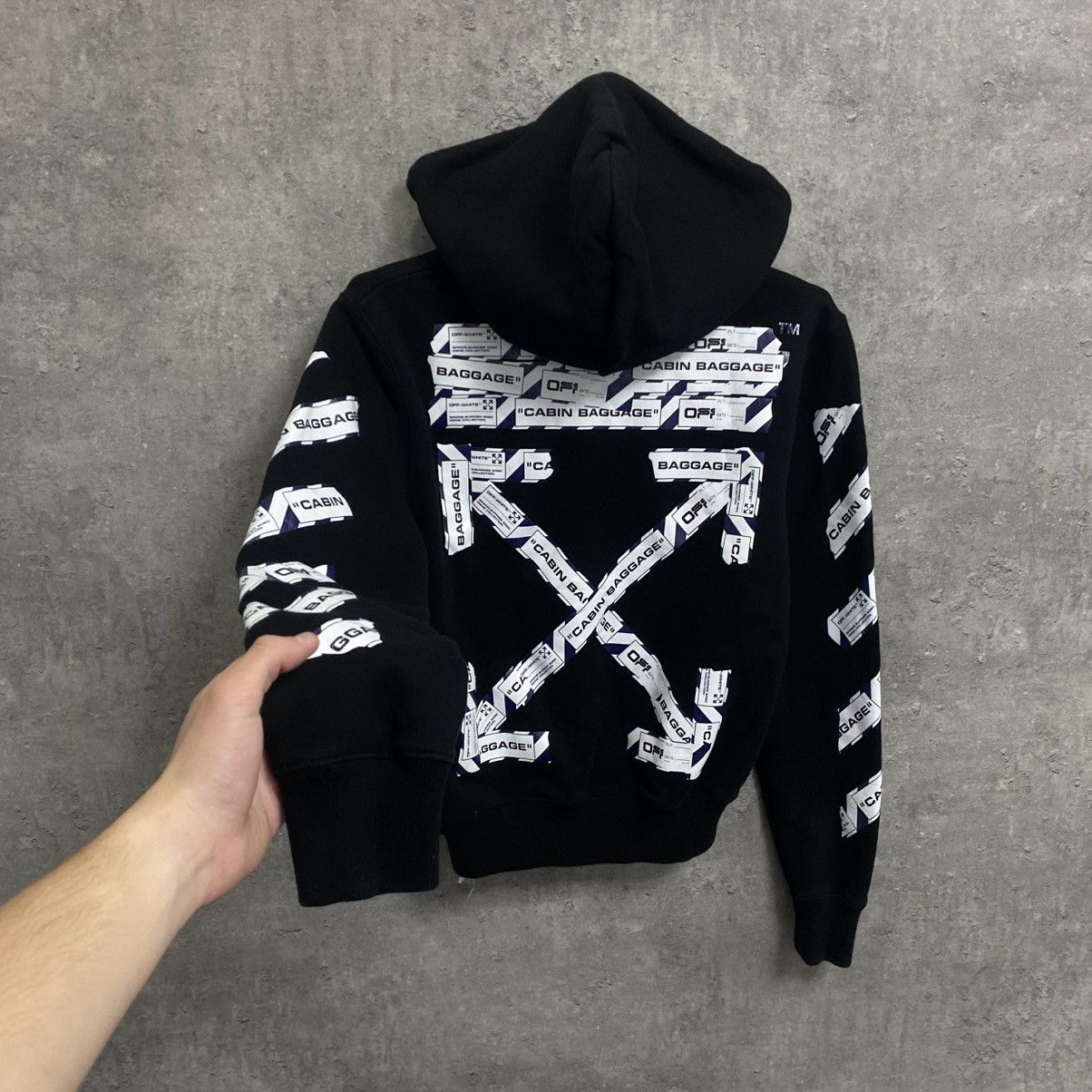 Off-White OFF-WHITE SS20 Airport Tape Arrow Hoodie Big Logo Size US XS / EU 42 / 0 - 8 Thumbnail