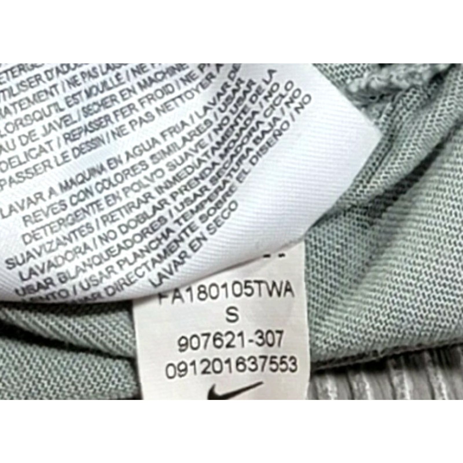 Nike Nike Tee Shirt Football Short Sleeve Mens S Nike Dri-Fit Gray White Athletic Size US S / EU 44-46 / 1 - 7 Thumbnail