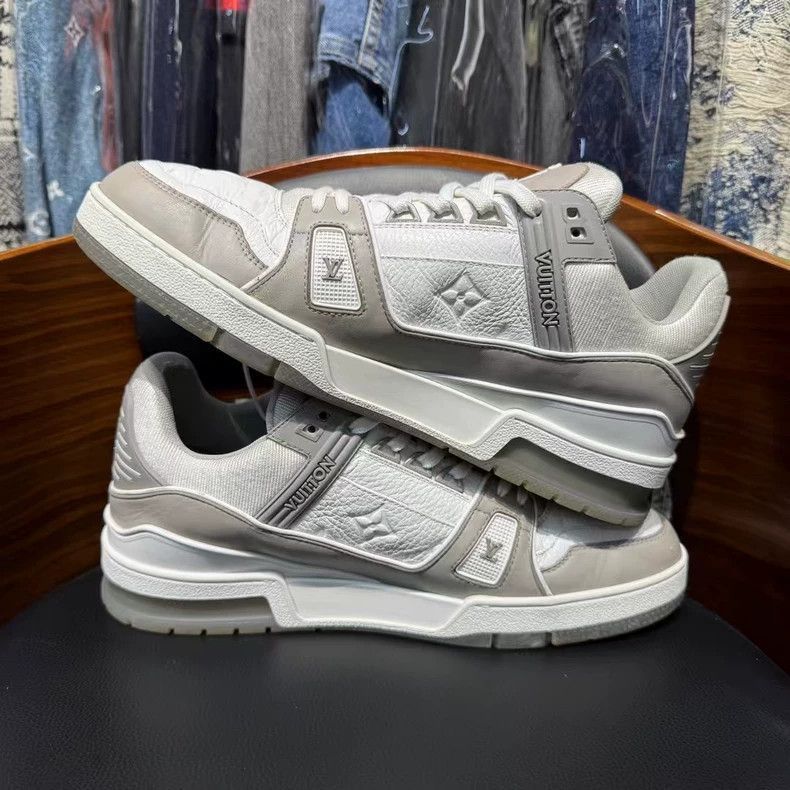 Louis Vuitton Louis Vuitton LV Trainer Sneakers Gray and White Colorway- Size US 8 / EU 41 - 8 Thumbnail
