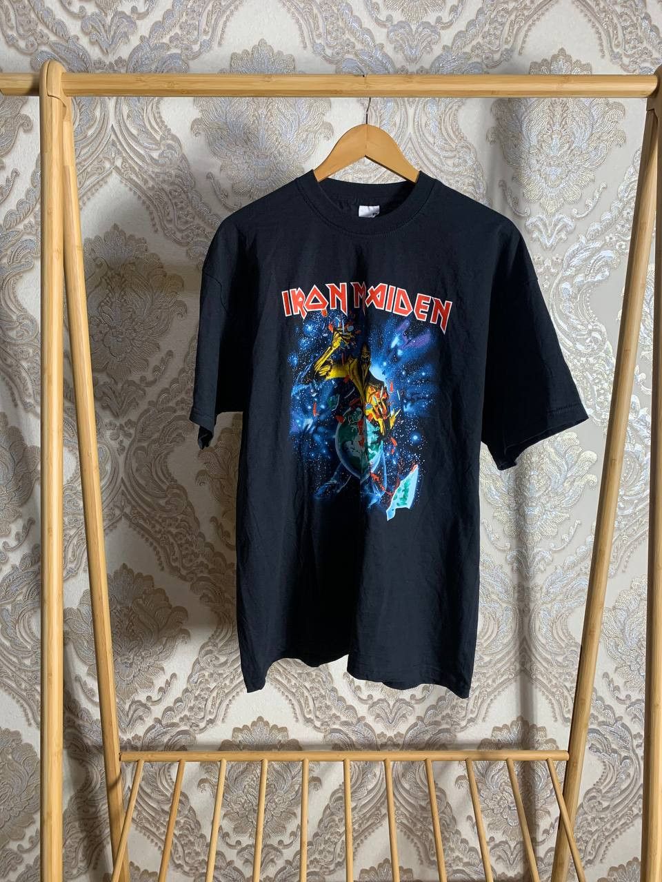 Band Tees Vintage Iron Maiden World Tour Rock T-shirt Metal Punk 90s Size US XL / EU 56 / 4 - 1 Thumbnail