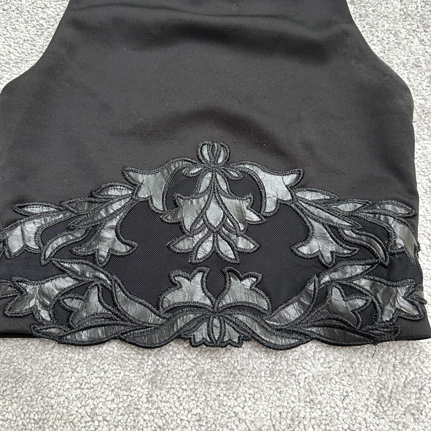 AQUA Aqua By Bloomingdale's Embroidered Cropped Top Womens XS Black Halter Back Zip Size XS / US 0-2 / IT 36-38 - 3 Thumbnail