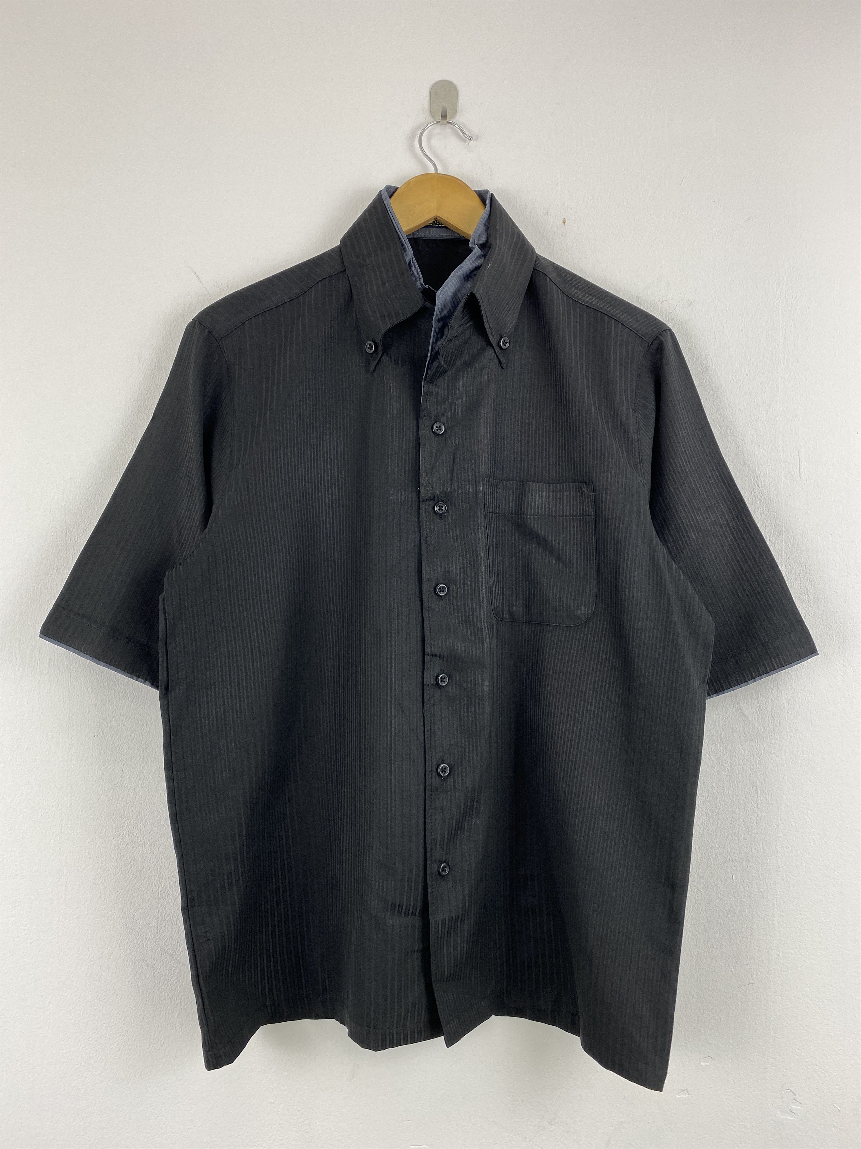 Japanese Brand Vintage Franco Collezioni Button Ups Shirt Black JA0118 Size US L / EU 52-54 / 3 - 1 Thumbnail
