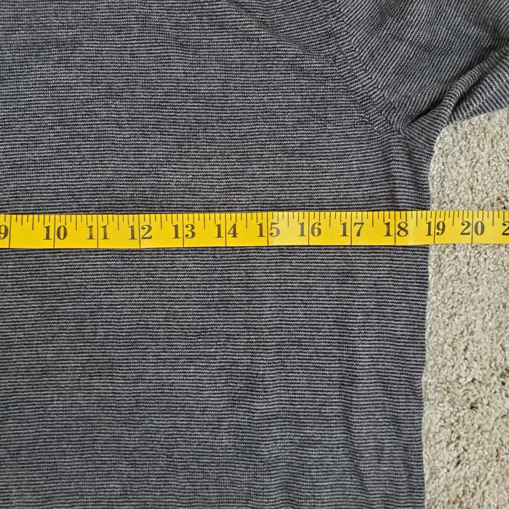 Banana Republic Banana Republic Sweater Men M Gray Merino Wool Baruffa Italian Classic Preppy Pullover Crew Neck Knit Size US M / EU 48-50 / 2 - 6 Thumbnail