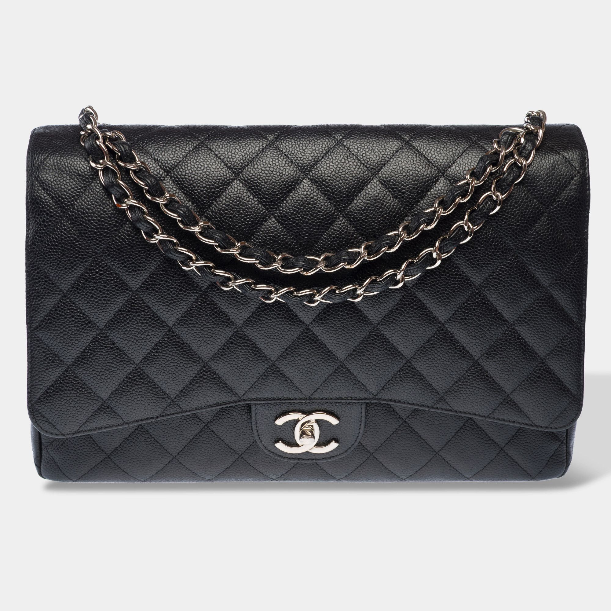 Chanel Chanel Timeless Classique in Black Leather Size ONE SIZE - 1 Thumbnail