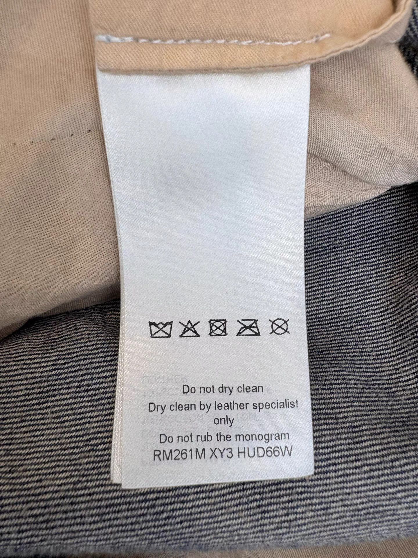 Louis Vuitton LOUIS VUITTON LV26 New Monogram Jeans with Back Pocket K1 Size US 33 - 6 Thumbnail