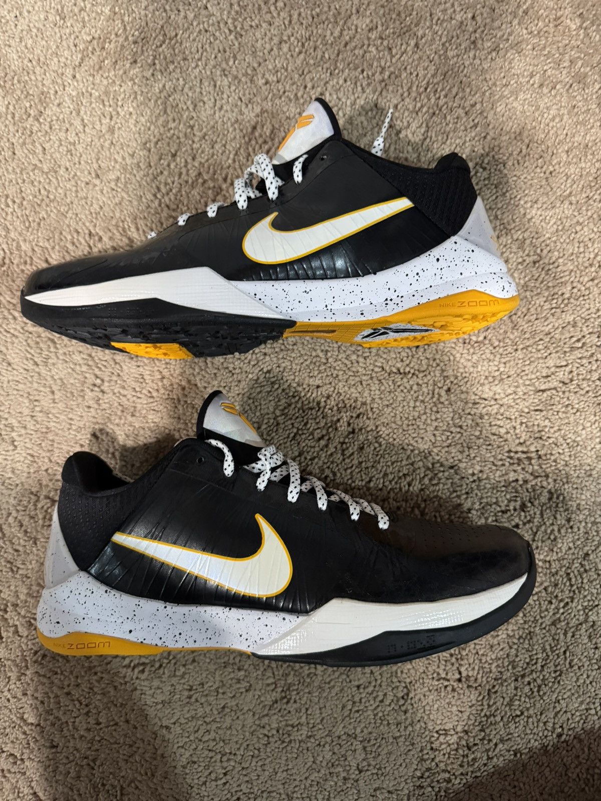 Excellent Nike KOBE 5 V Del Sole 2010 Version 1 in Near Mint Condition Size 9 Nike Zoom Kobe 5 Del Sol | eBay main image 3