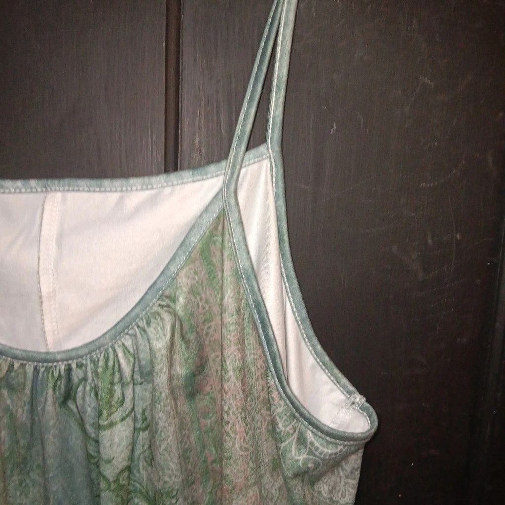 SSUR Source unknown ,green floral camisole top.nwot size 14 Size XL / US 12-14 / IT 48-50 - 4 Thumbnail