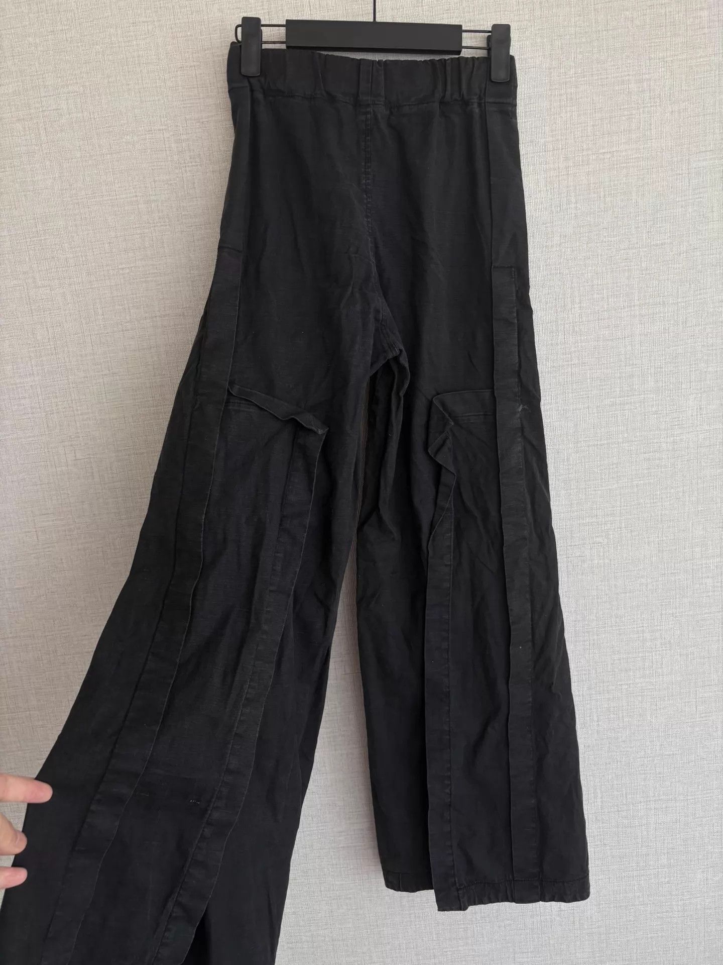 Other Tsolo Munkh Black Loose Cargo L Light Summer Multi-Pocket Size US 32 / EU 48 - 5 Thumbnail